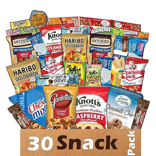 Regine's Sweets N Snacks 30 unidades alrededor de 3 libras de variedad de aperitivos divertidos, paquete de cuidado, caja de regalo, paquete de