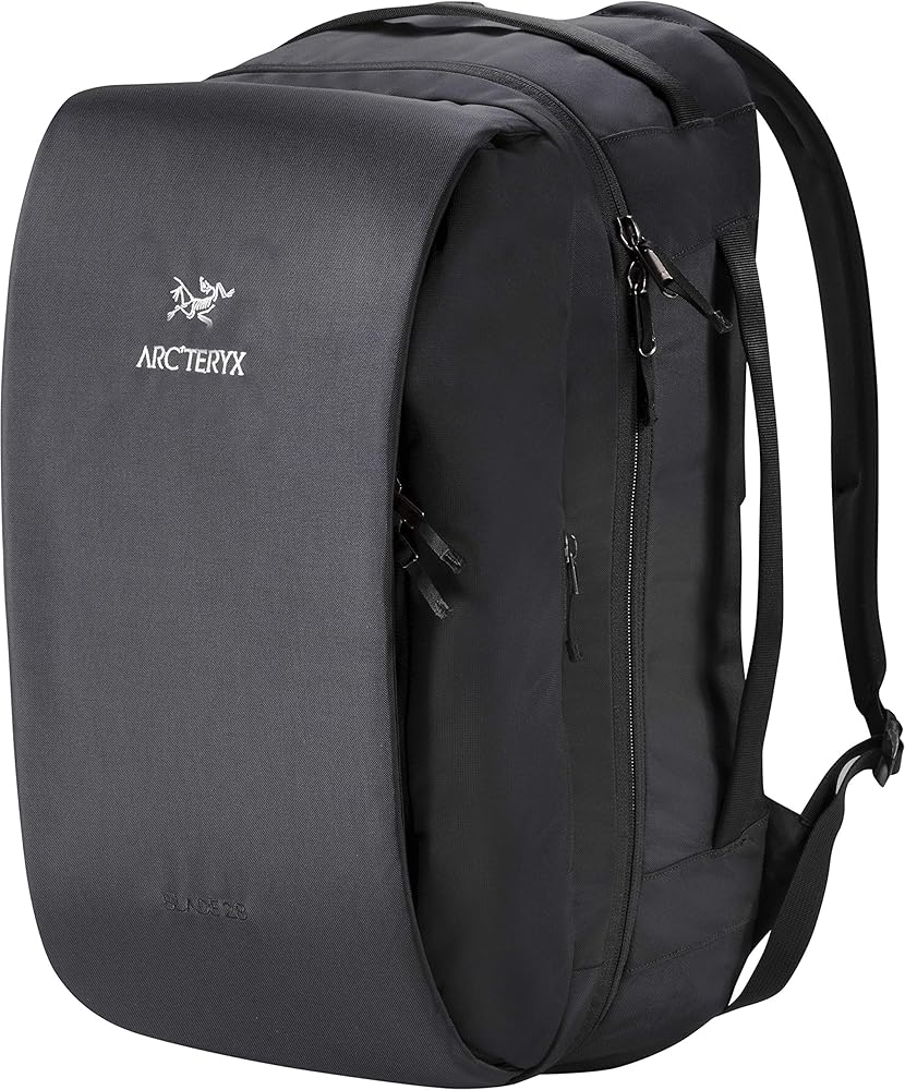 Amazon.com: Arc'teryx Blade 28 背包: 服裝，鞋子和珠寶