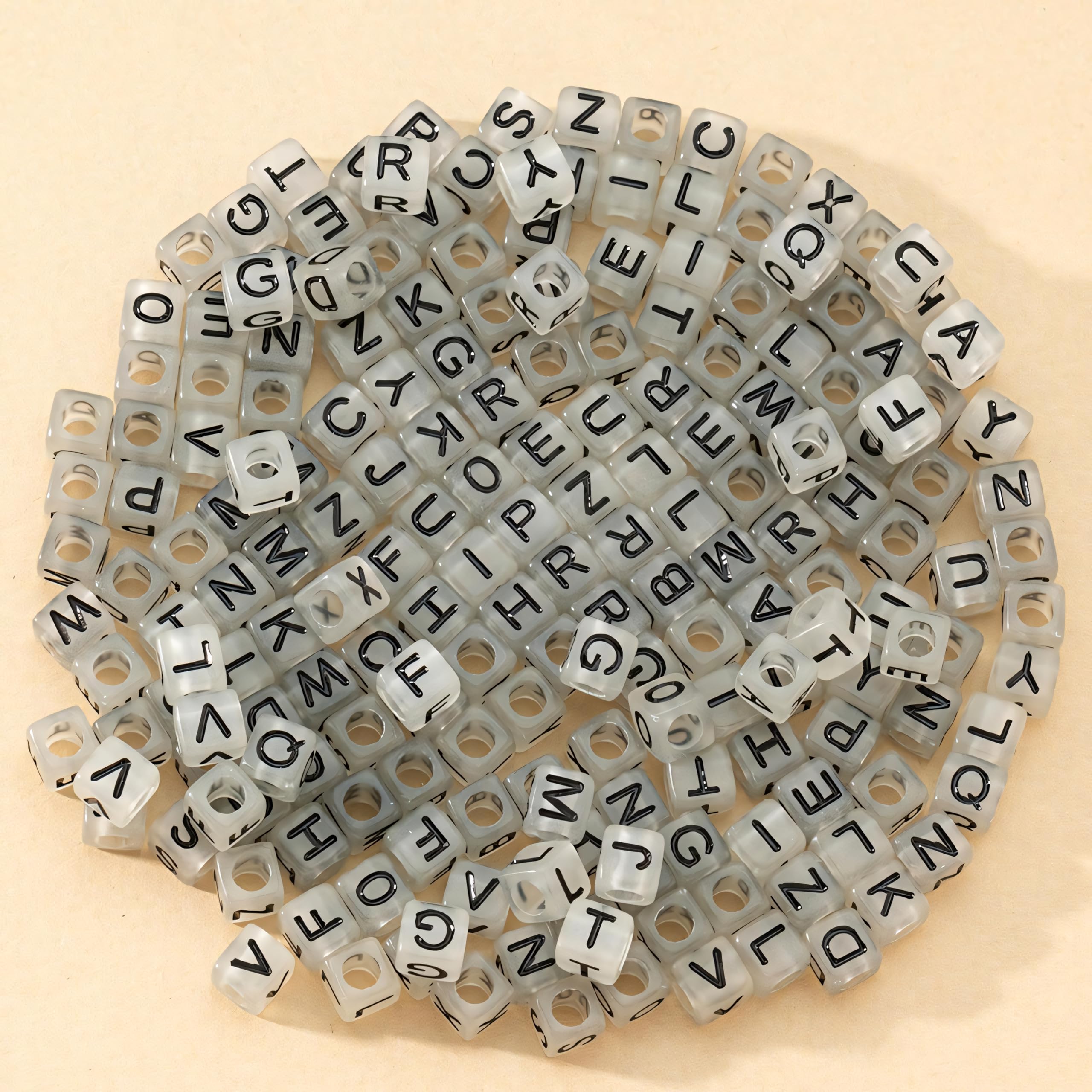 ToBeIT 1000 Perline Cubiche Acriliche Con Lettere – Fosforescenti, 6mm, Per Gioielli Fai Da Te