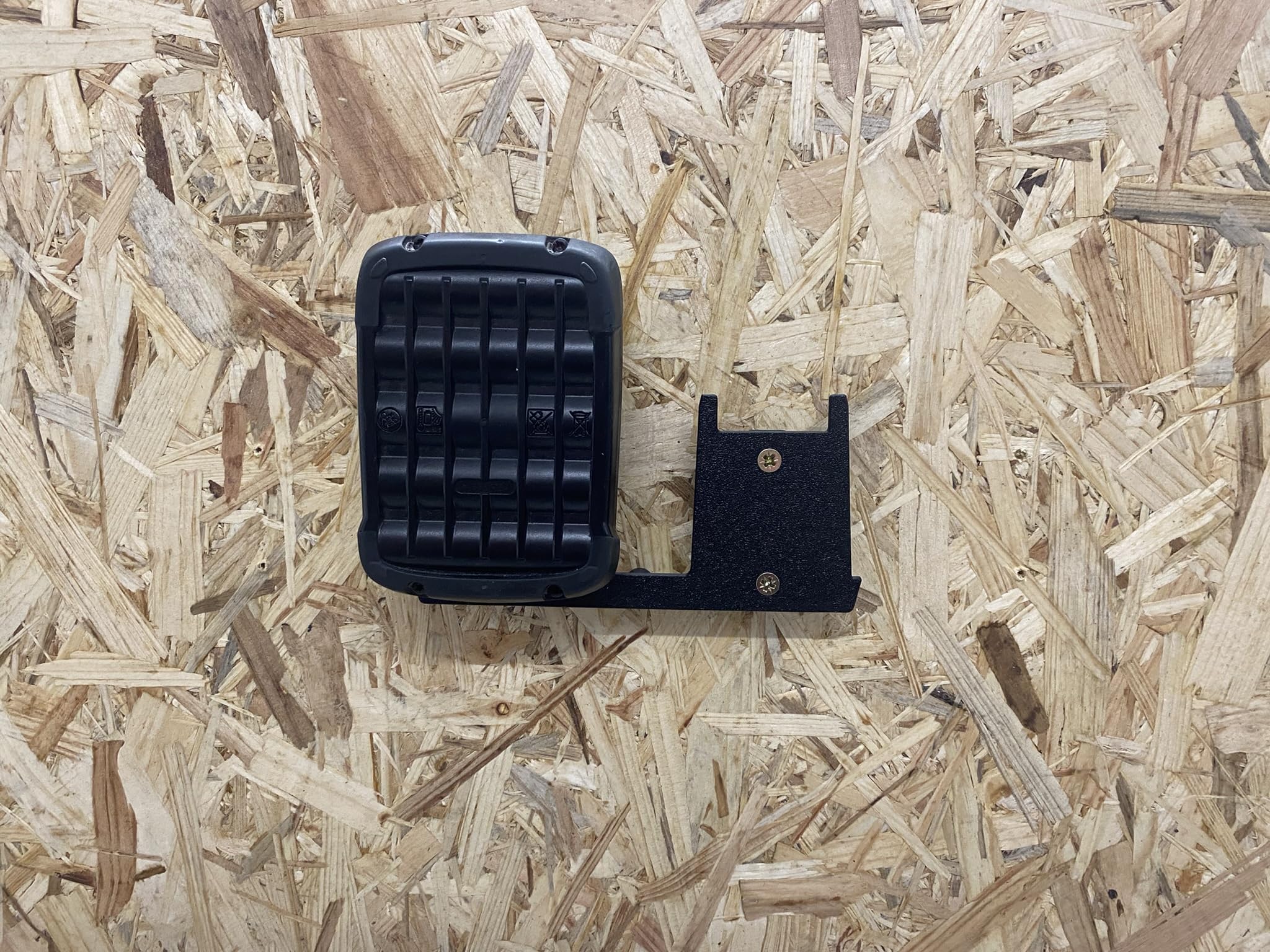 Akku Wandhalterung für Bosch PBA 18V Grün Home & Garden Akkuhalter Wandmontage (2 Fach)
