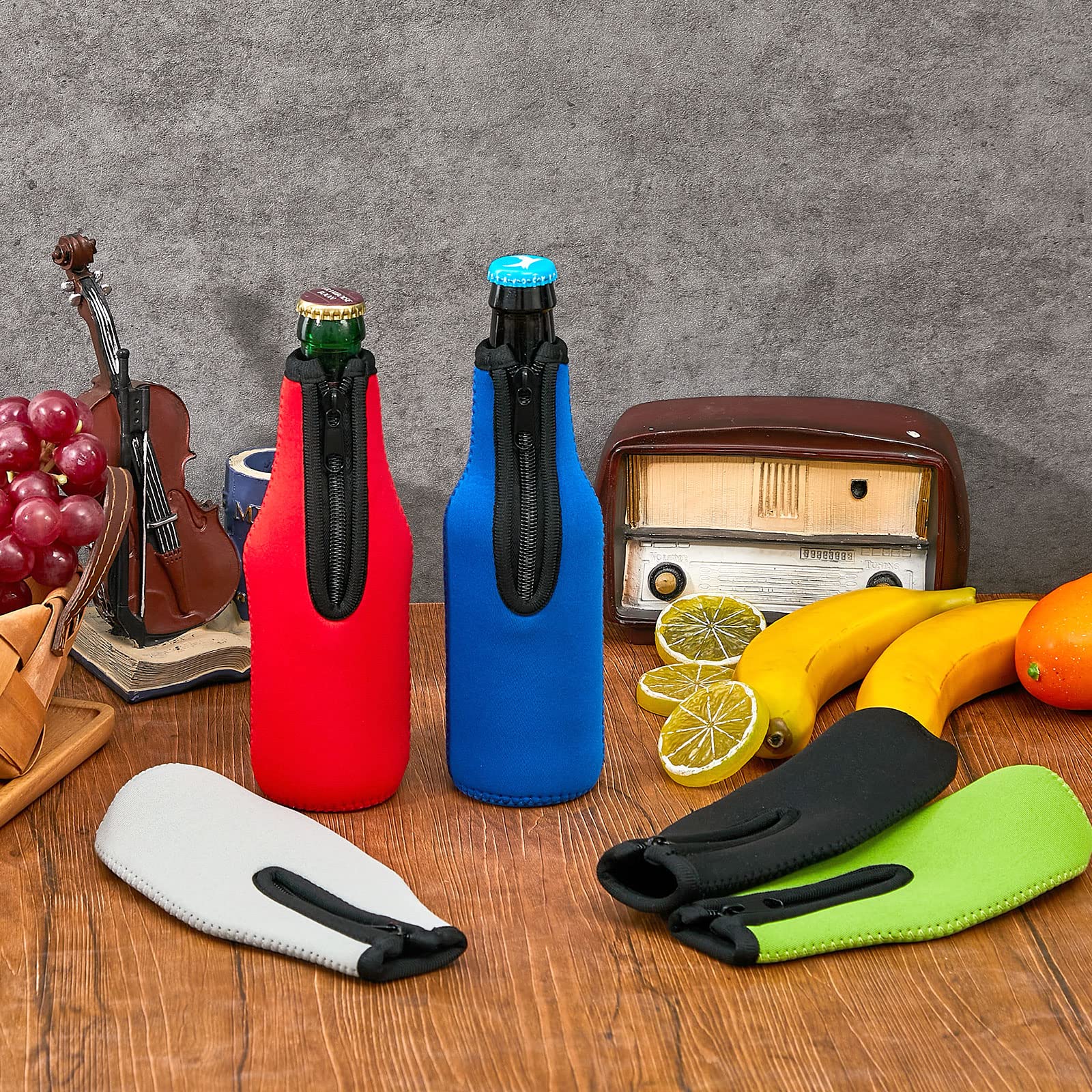 24er Pack Kühlhülsen für Dosen & Flaschen Neopren Reissverschluss Abdeckungen für Bierdosen Multicolor Bierflaschenisolatoren dicke Ärmel für Bierdosen mit genähten Stoffkanten geschlossener Boden für
