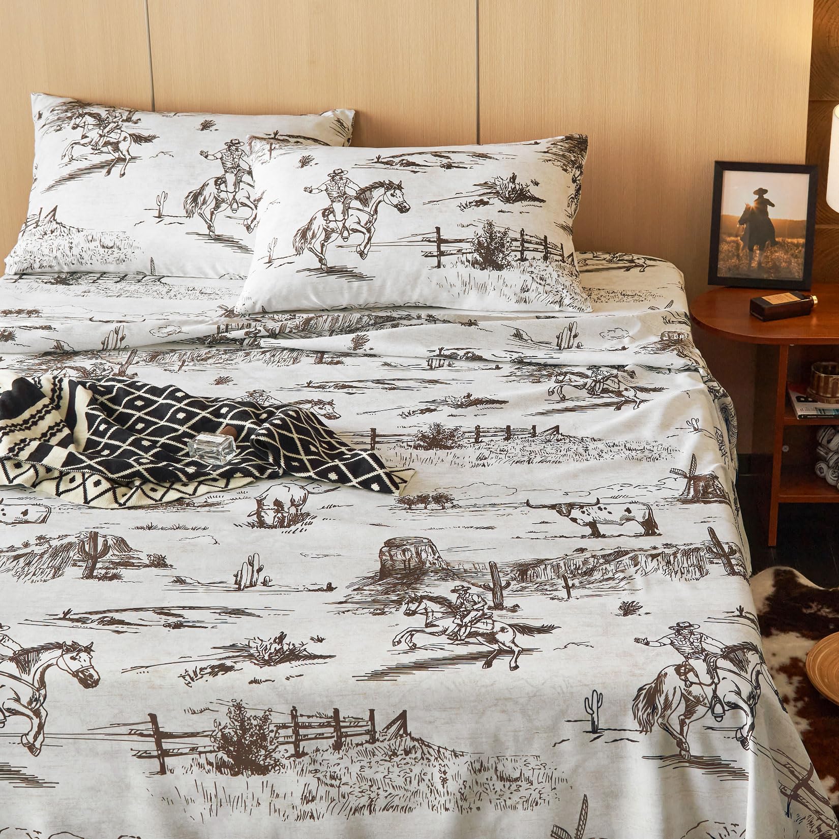 Wake In Cloud - Western Bed Sheets 4-Piece Sheet Set Rustic Ranch Life with Cowboy Southwestern Vintage Country