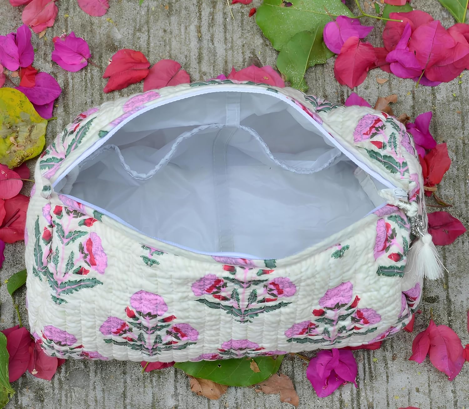 INDACORIFY Quilted Make up Cosmetic Bag Hand Block Print Waterproof Toiletry Bags Storage Bag in Cotton Fabric 3 Pieces Make up Pouch Set - Image 4