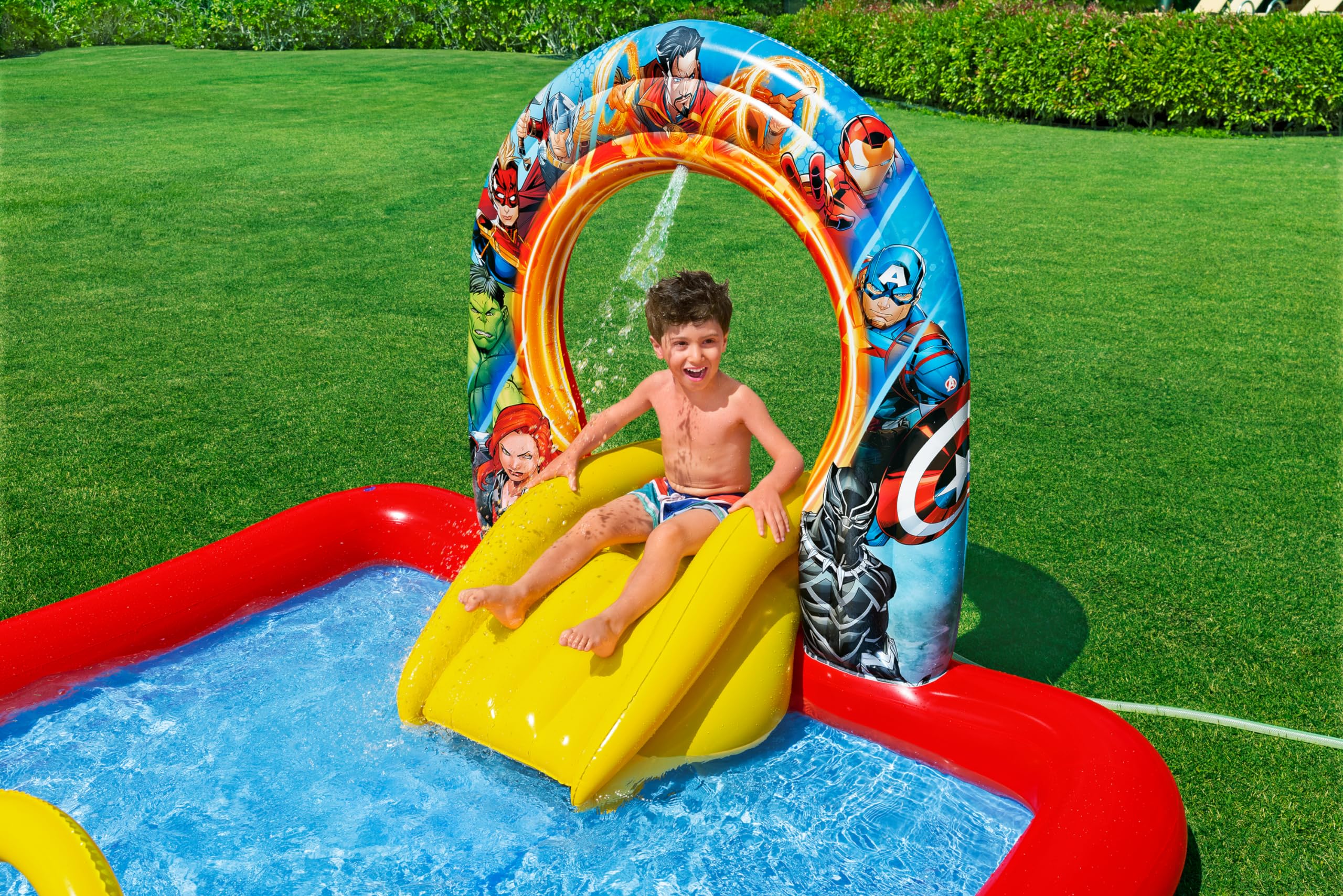 Bestway Aire de Jeux Avengers™ 211 x 198 x 125 cm