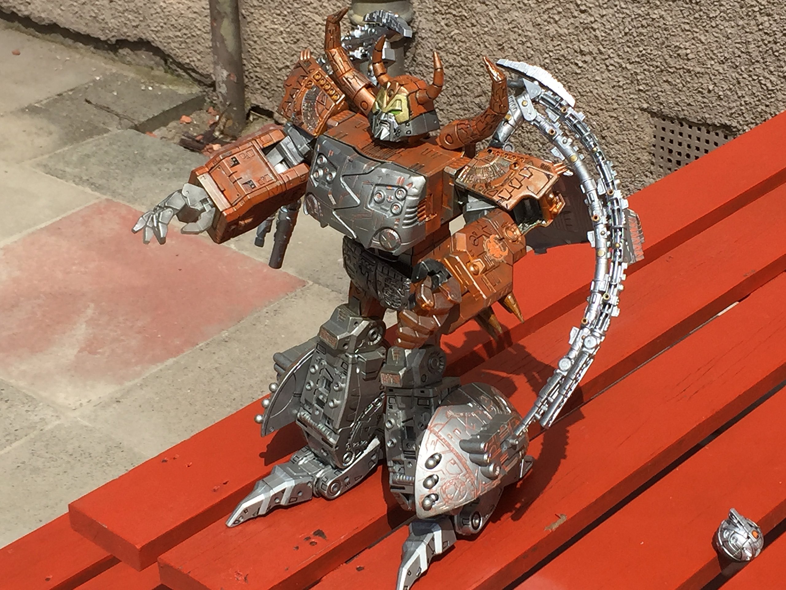 Transformers – 25TH Anniversary Limited Edition – Unicron with