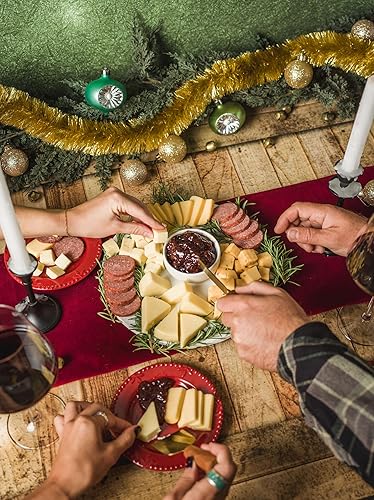Vista 95 de Cheese Bros Game Day Caja de regalo de lujo Fresco de Wisconsin Incluye goudas, cuajada, queso cheddar envejecido de 8 años, mostaza, salchicha