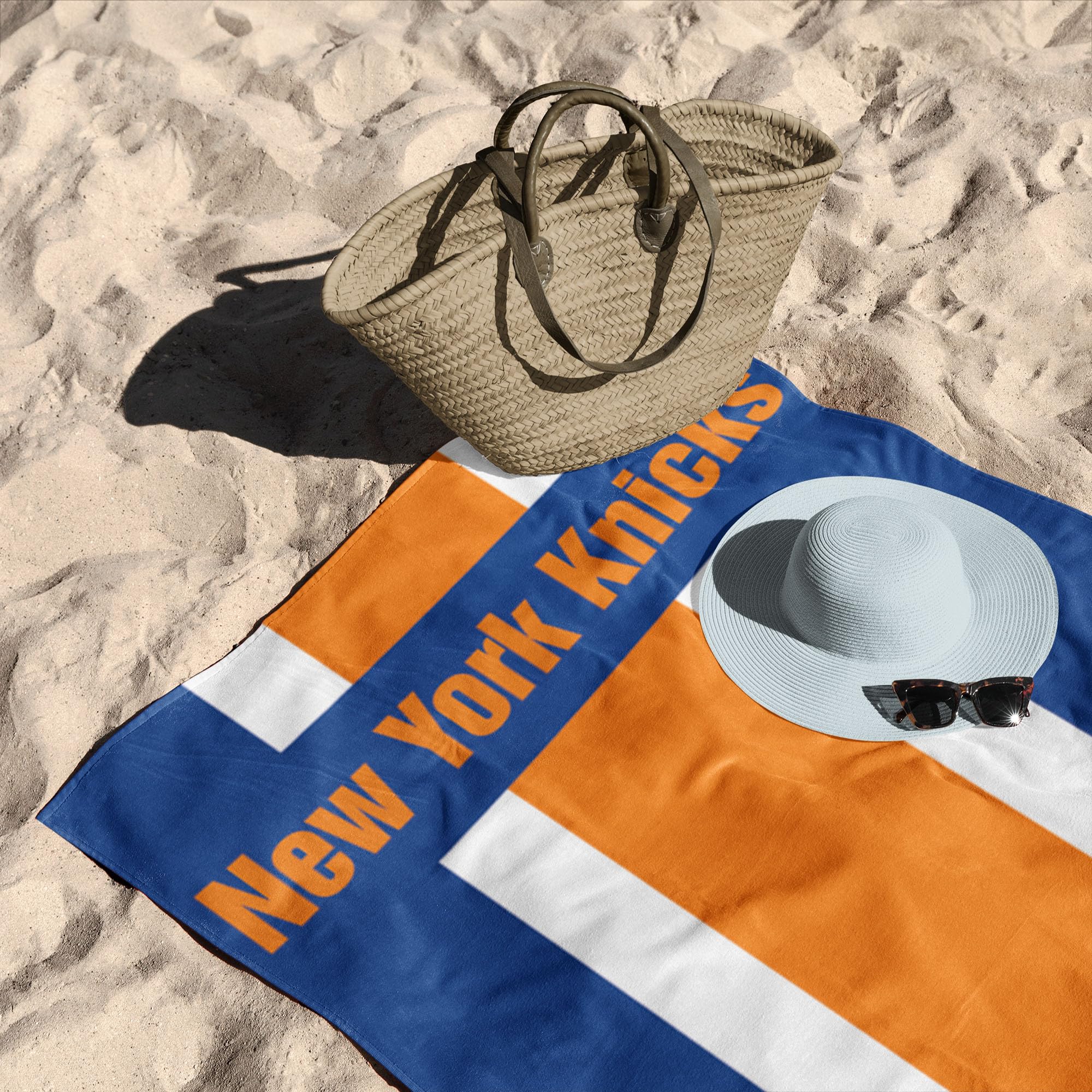 NORTHWEST NBA New York Knicks Zone Read Strandtuch, weich und saugfähig, Pool-Handtuch, schnell trocknend, 76,2 x 152,4 cm