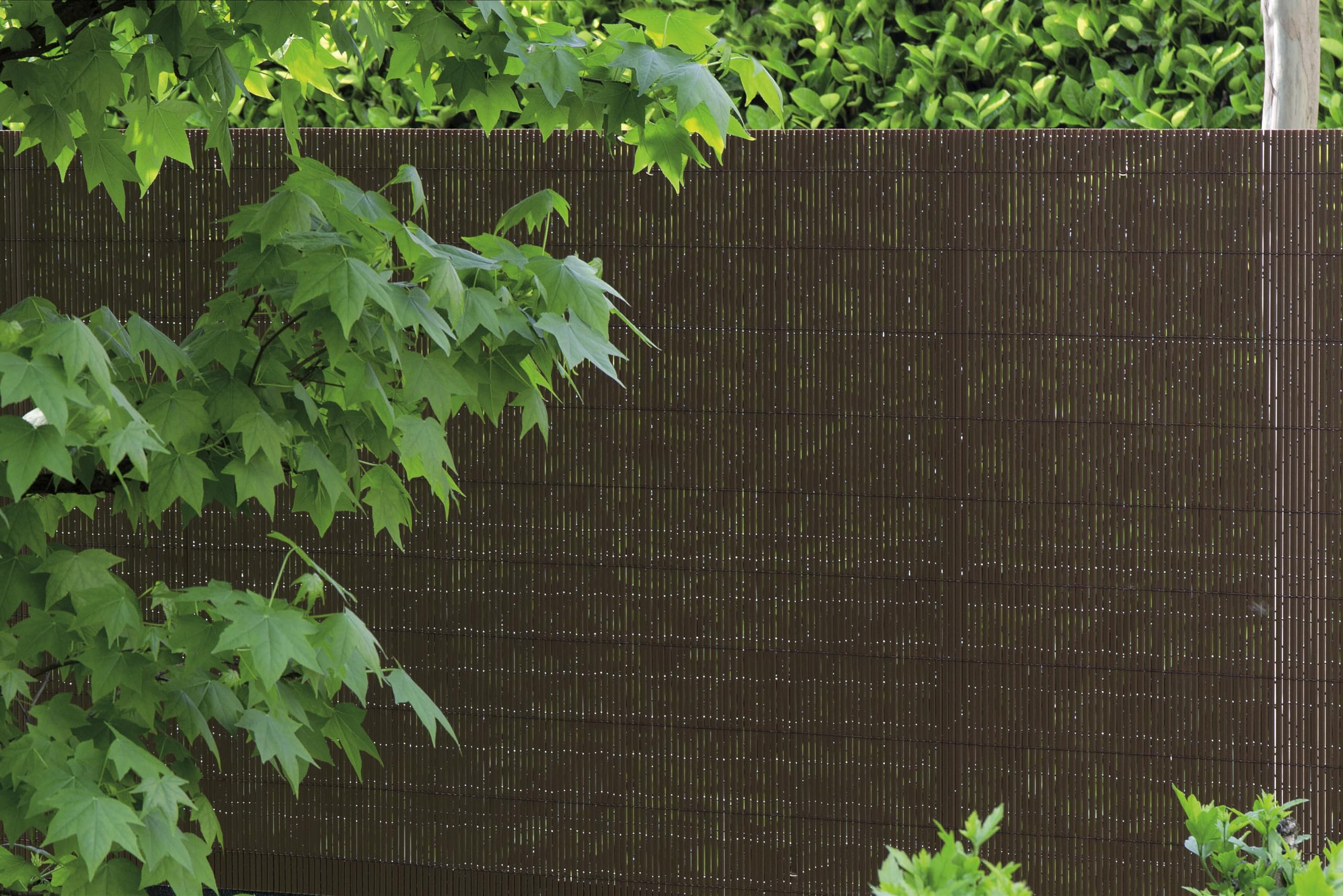 Canniccio sintetico effetto bambù marrone schermante UV effetto naturale per recinzione e terrazzo Rotolo 5 m, varie altezze – FENCESHOP - H. 150 cm