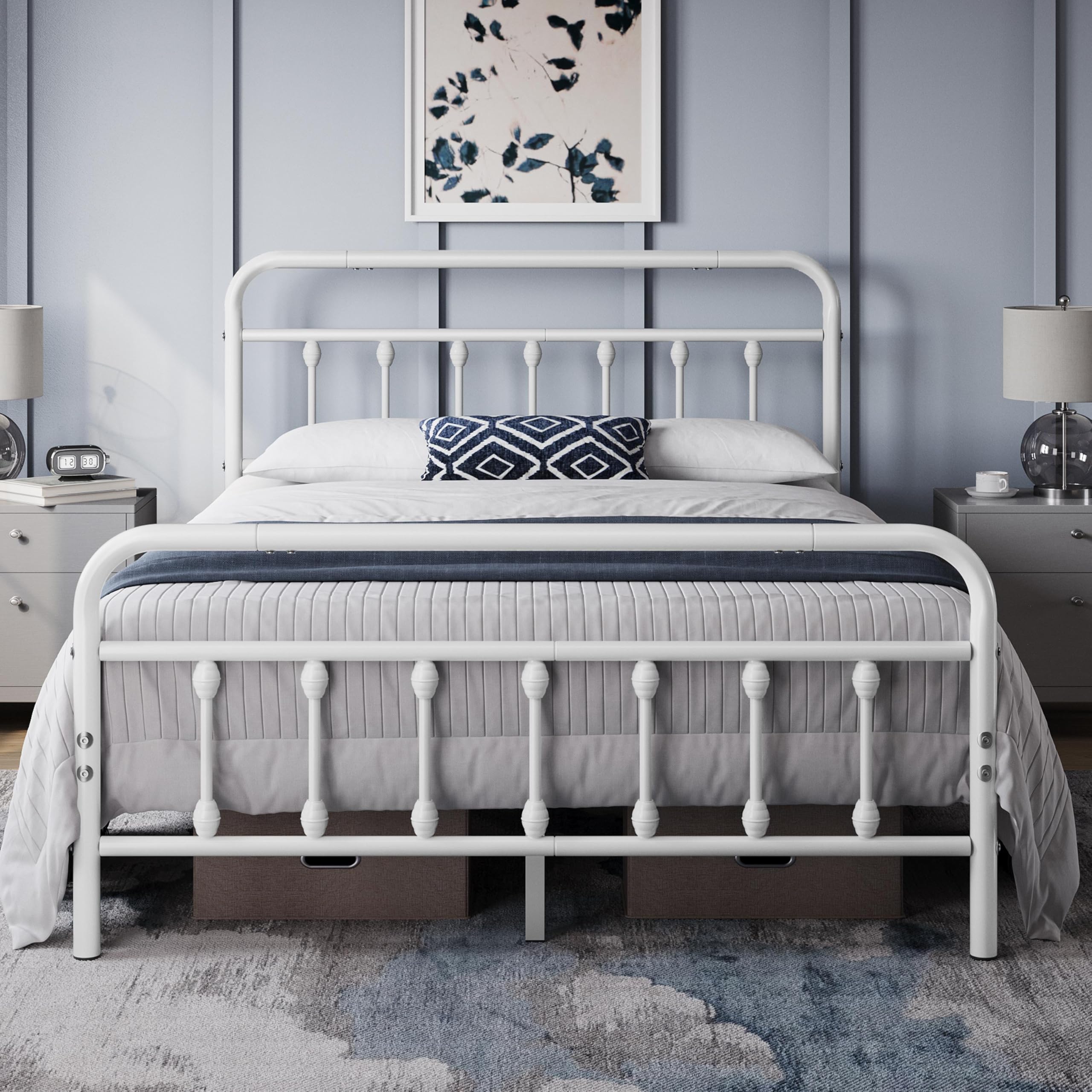 Yaheetech 4ft6 Double Bed Frame Vintage Iron Platform Bed with High Headboard and Footboard, Strong Metal-Framed Bed with Storage White