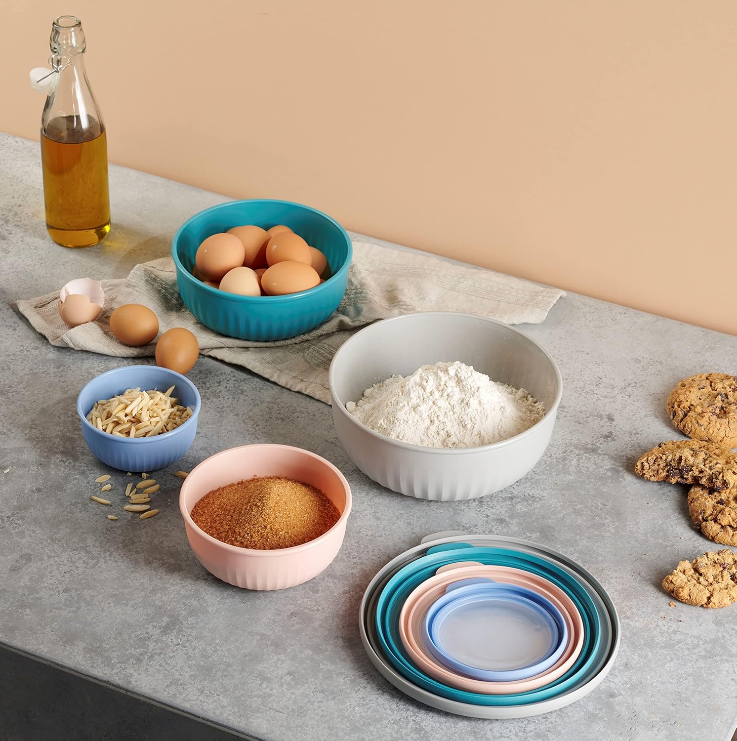 Table Concept Food Storage Containers, Plastic Bowls with Lids Set, Mixing Bowls, Food Prep Containers, Meal Prep Container, 8 Piece Set