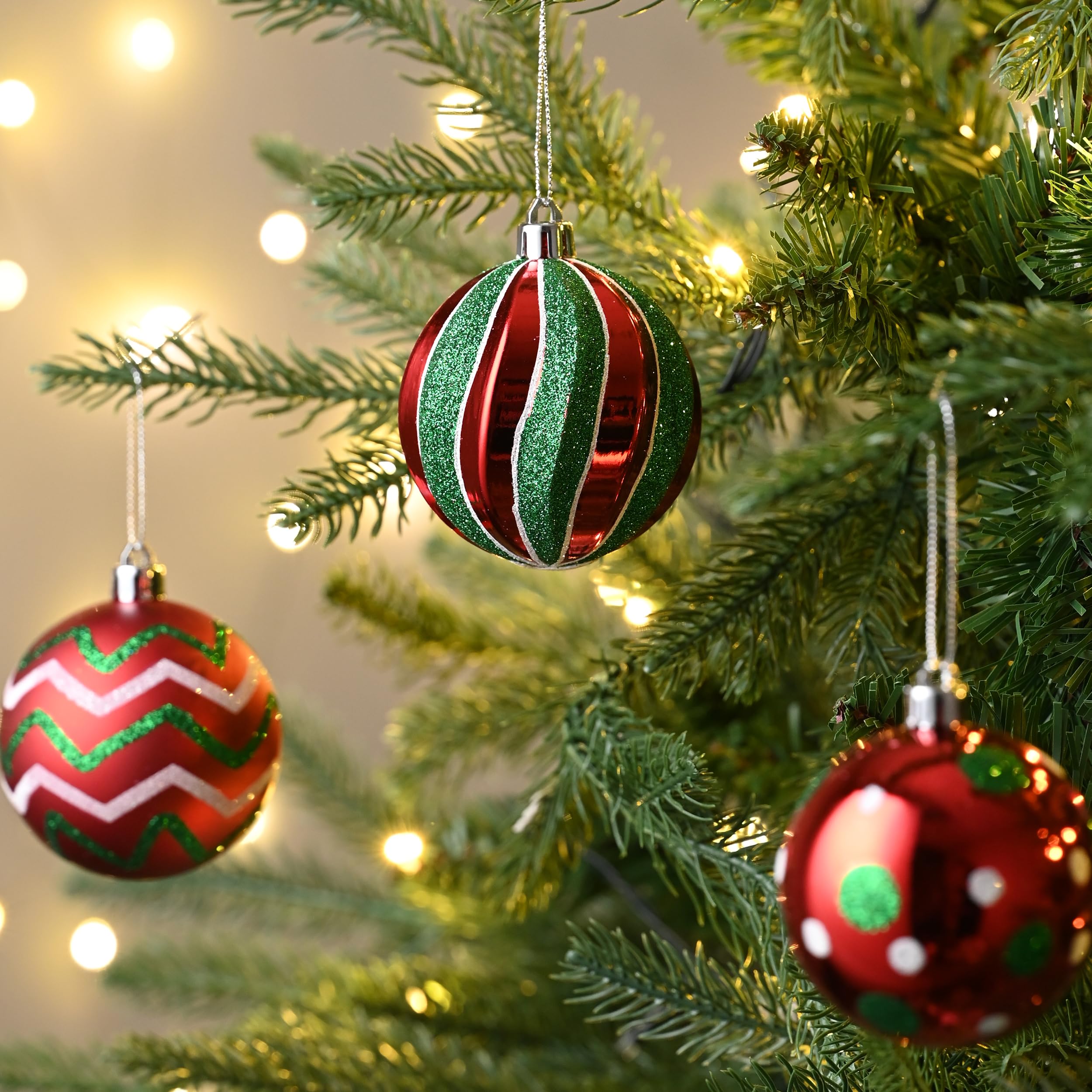 Valery Madelyn Lot de 35 petites boules de Noël incassables à suspendre pour sapin de Noël, rouge, vert, blanc, 5,1 cm