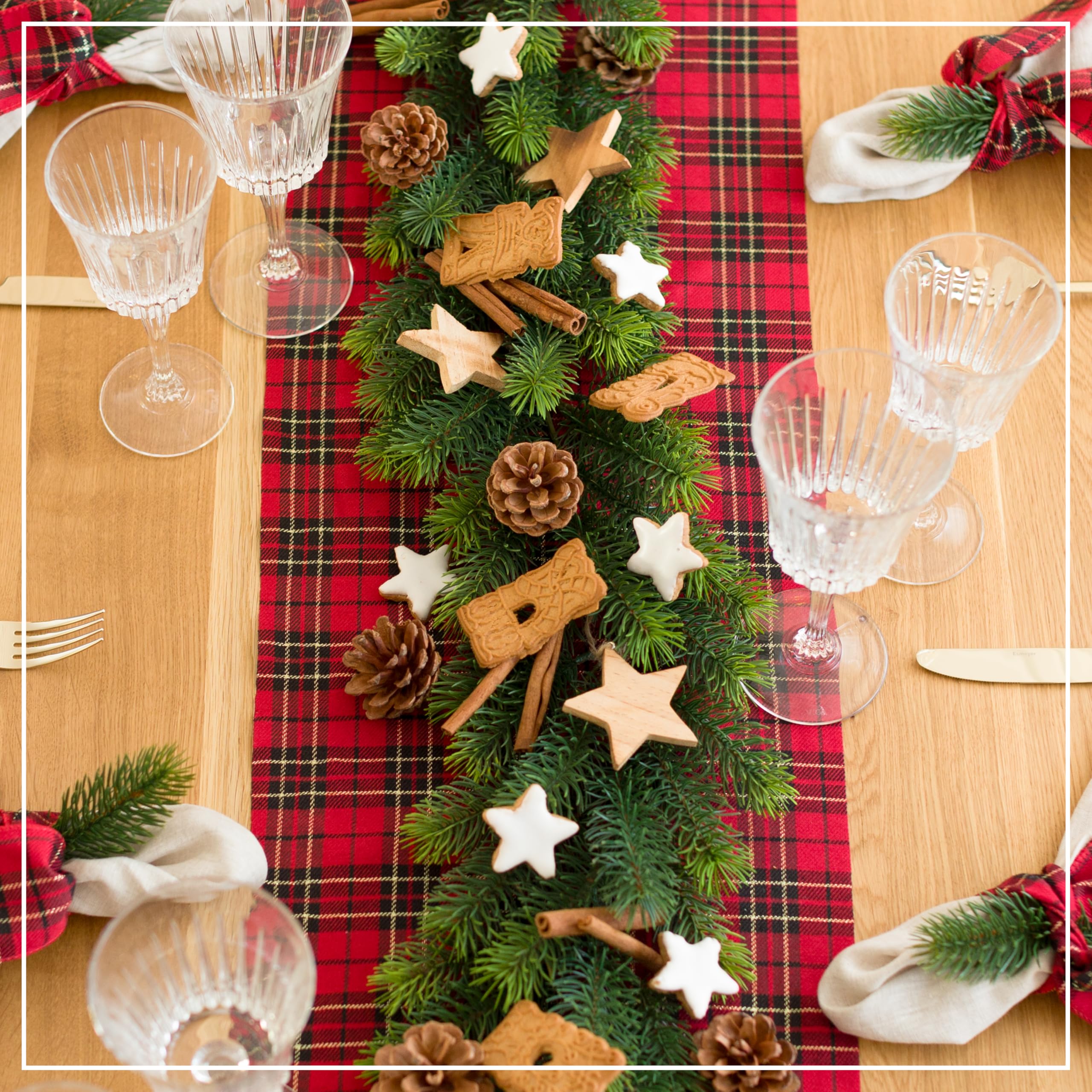 Clayre & Eef Tafelloper Kerst 50x140 cm Wit Rood Katoen Rechthoek kopen