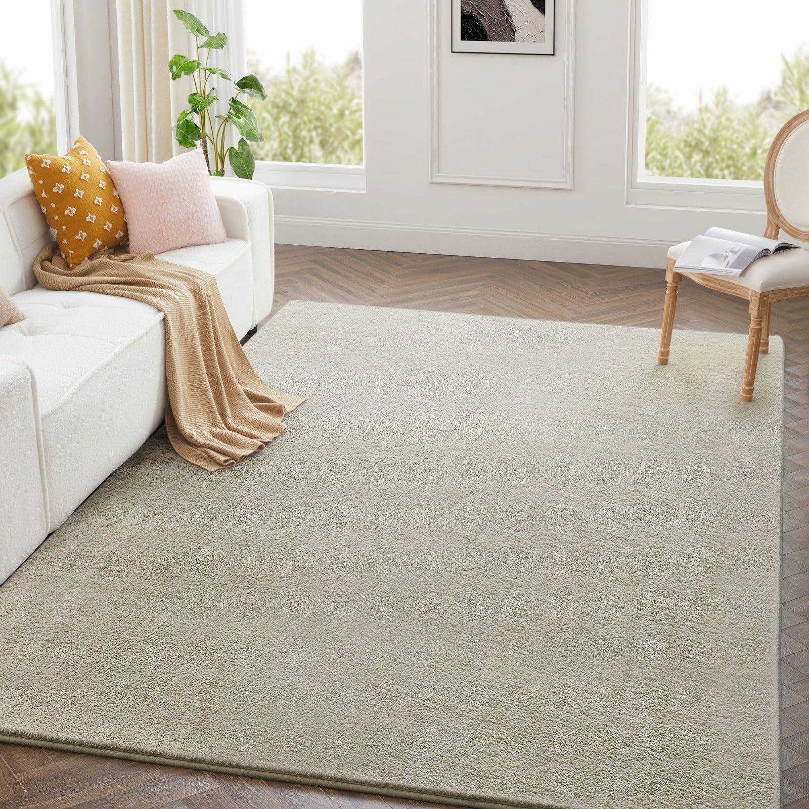 Hafaa Rugs Living Room 120 x 170 cm 100% Polyester Soft Large Rugs for Bedroom Non-Slip 600 GSM Thick Pile Carpet, Modern Fluffy Rug for Kids Room, Dining, Nursery Room Non-Shedding, Beige