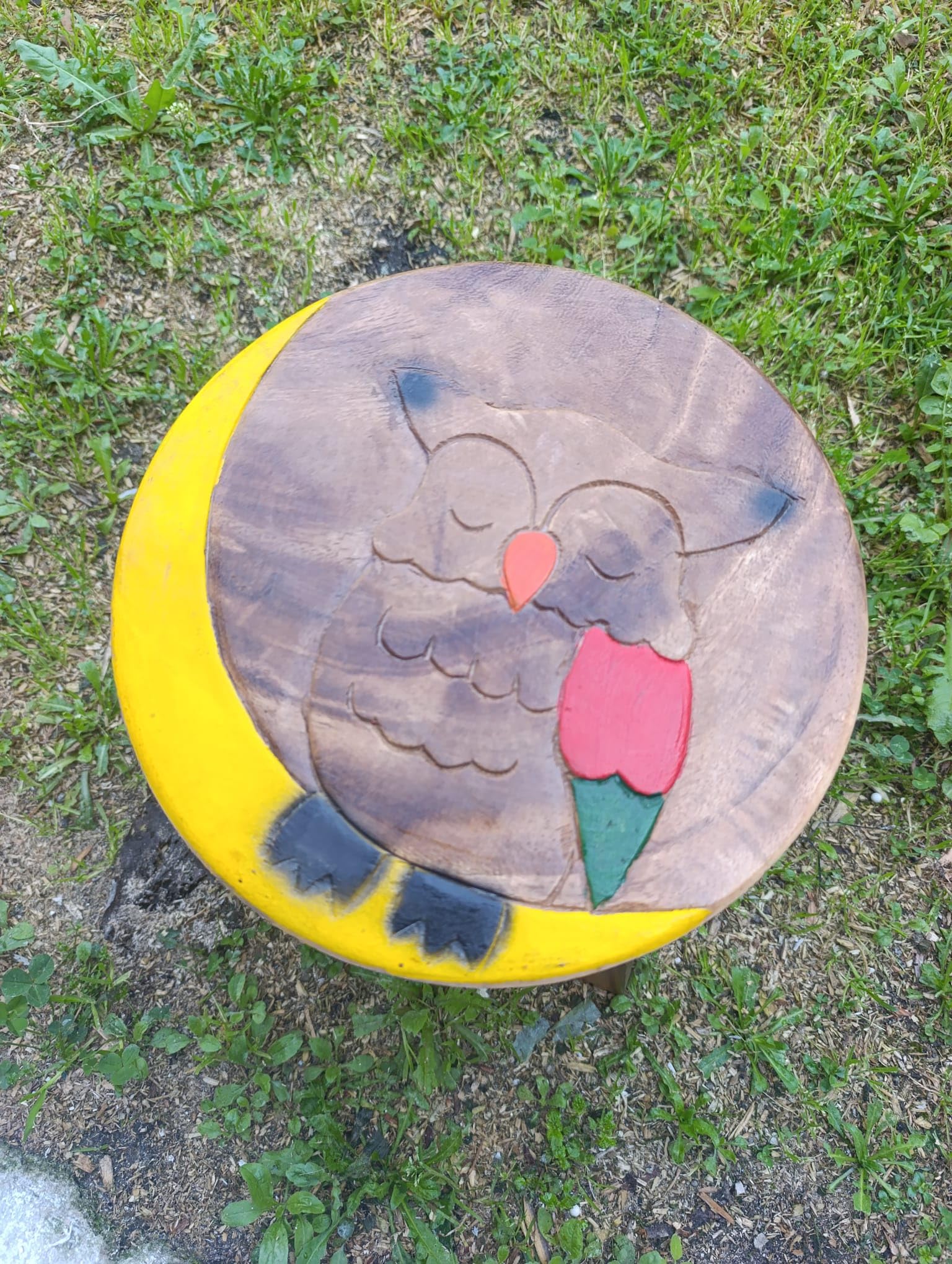 Sgabello per Bambini in Legno Massiccio, Diametro 25cm Altezza 25 cm Vari Modelli (Gufetto)