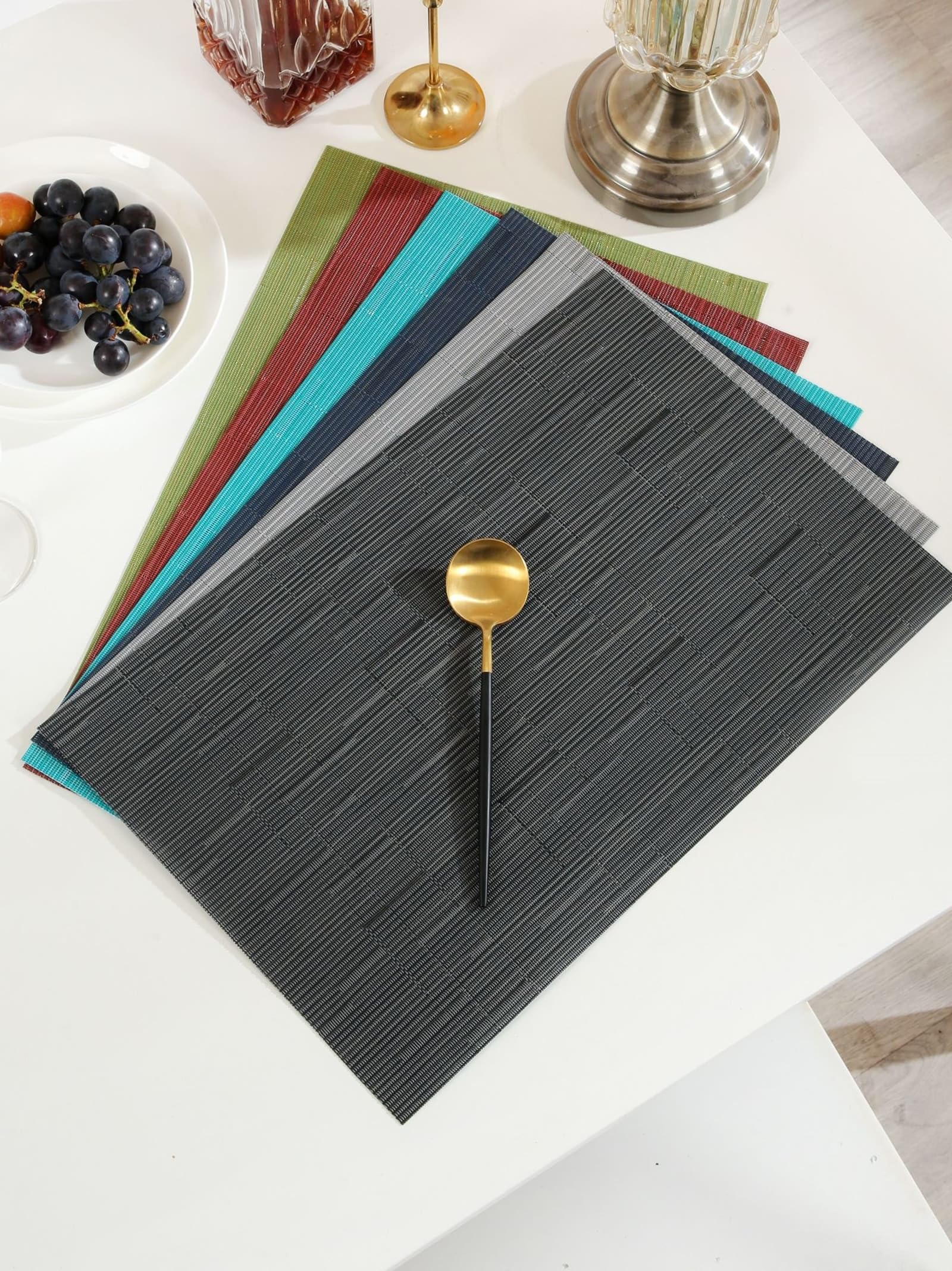 AMDXD Lot de 10 sets de table modernes en PVC avec lignes tissées et texture lavable, personnalisés, carrés, pour cuisine et restaurant, gris noir, 30 x 45 cm