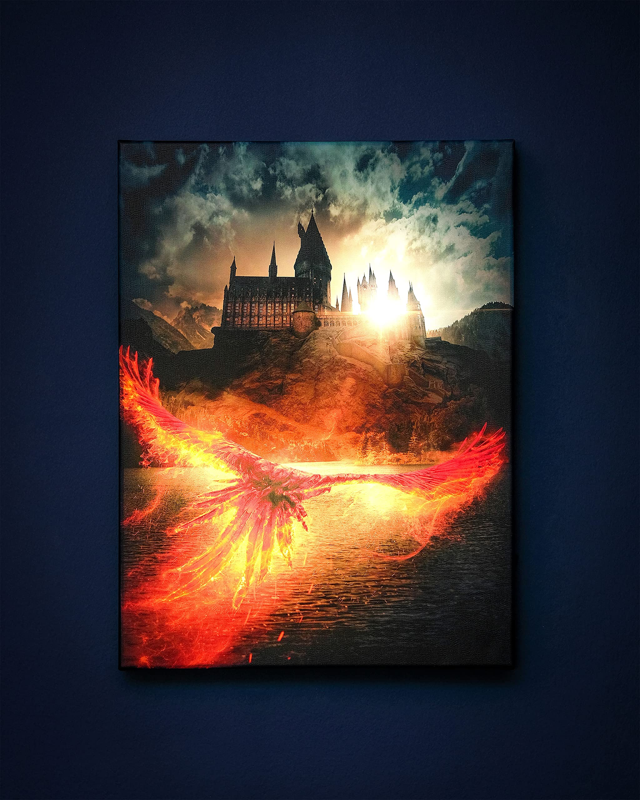 Elbenwald Harry Potter Wandbild mit Licht Phönix über Hogwarts Dumbledores Geheimnisse batteriebetrieben 30 x 40 x 3,8 cm