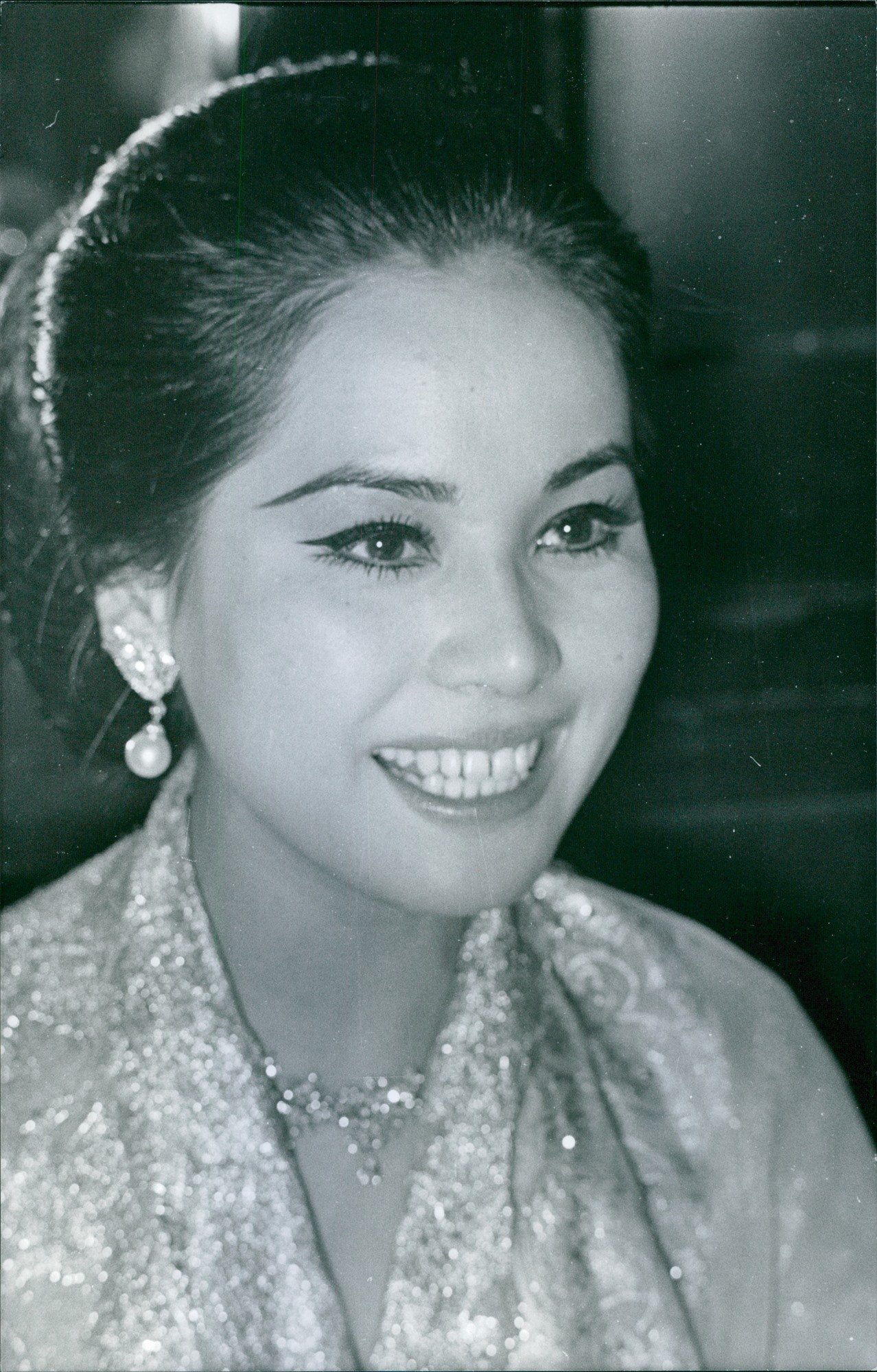 Amazon Com Vintage Photo Of Close Up Of Dewi Sukarno First Lady Of Indonesia Hogar Y Cocina Amazon Com Vintage Photo Of Close Up Of Dewi Sukarno First Lady Of Indonesia Hogar Y Cocina