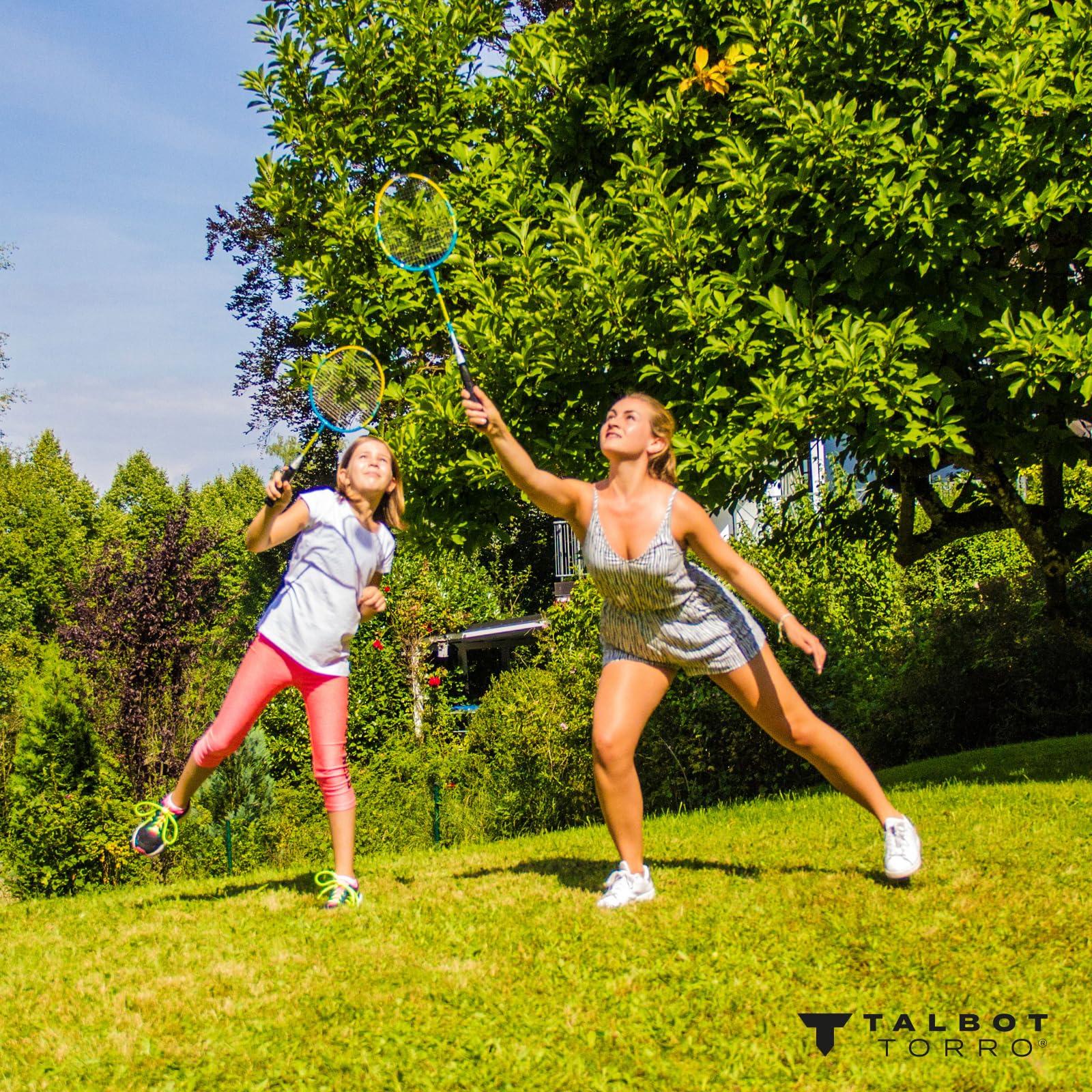 Talbot Torro Set de Badminton Family, Juego Completo con 2 Raquetas Junior 53 cm, 2 Raquetas Estándar, 3 Volantes, Red Ajustable, Bolsa