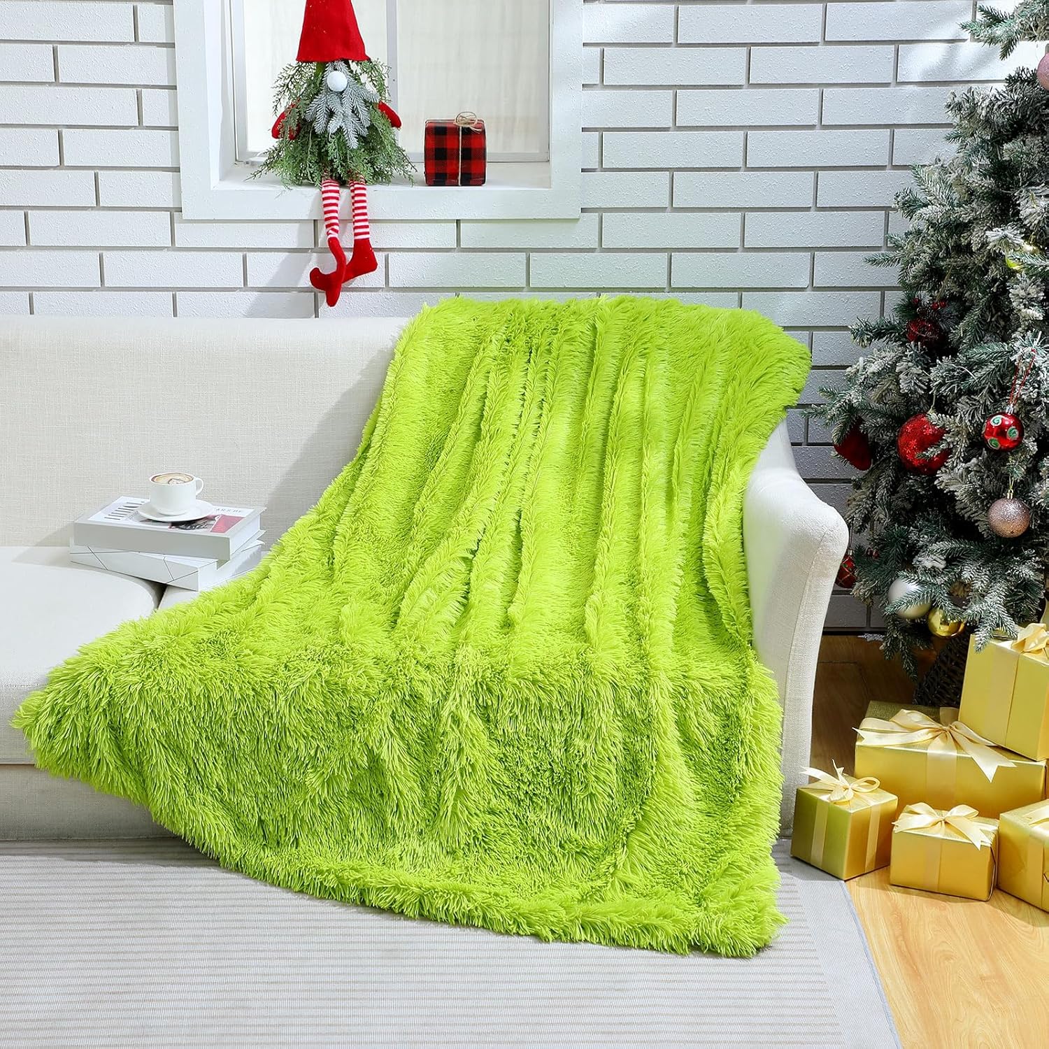 Buryeah Christmas Blanket Lime Green Fuzzy Green Plush Sherpa Cozy Fluffy Throw Blanket for Sofa Bedroom Car Gift for Christmas Winter Holiday(91 x 91 Inches,Velvet,Classic Style)
