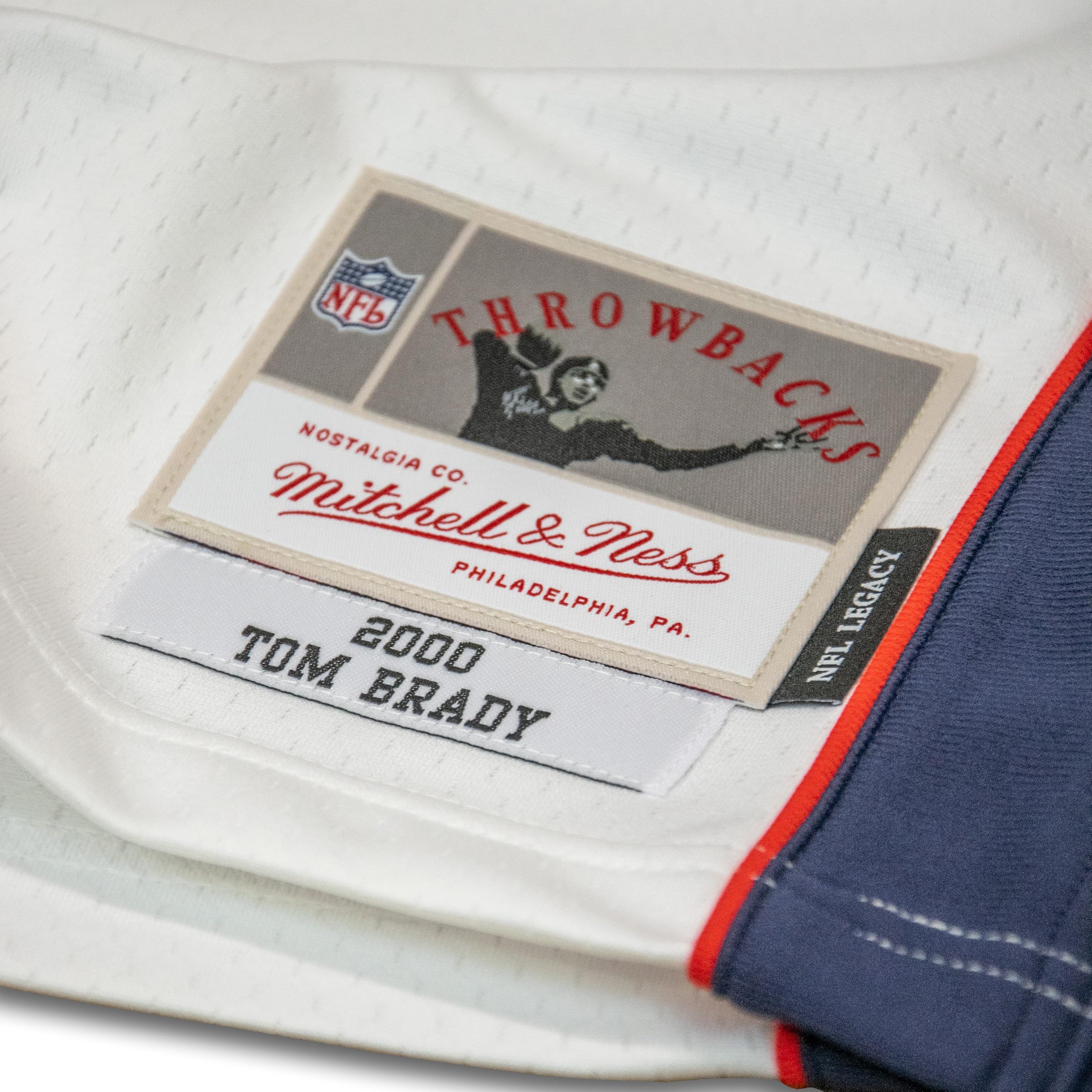 Mitchell & Ness NFL Throwbacks Legacy Jersey - New England Patriots - Tom Brady 2000