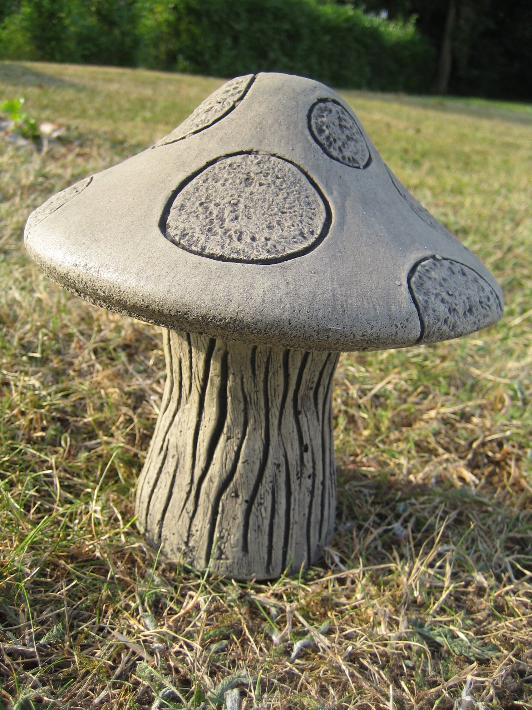 neilsstonecraft toadstool m mushroom stone garden ornament