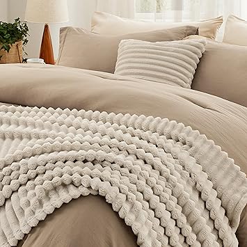 Bedsure Comforter Full Size 5 Pieces - Full Size Comforter Set with Fleece Throw Blanket and Decorative Pillow, Lightweiget Bedding Comforter Sets, All Season Bedding Sets, Khaki