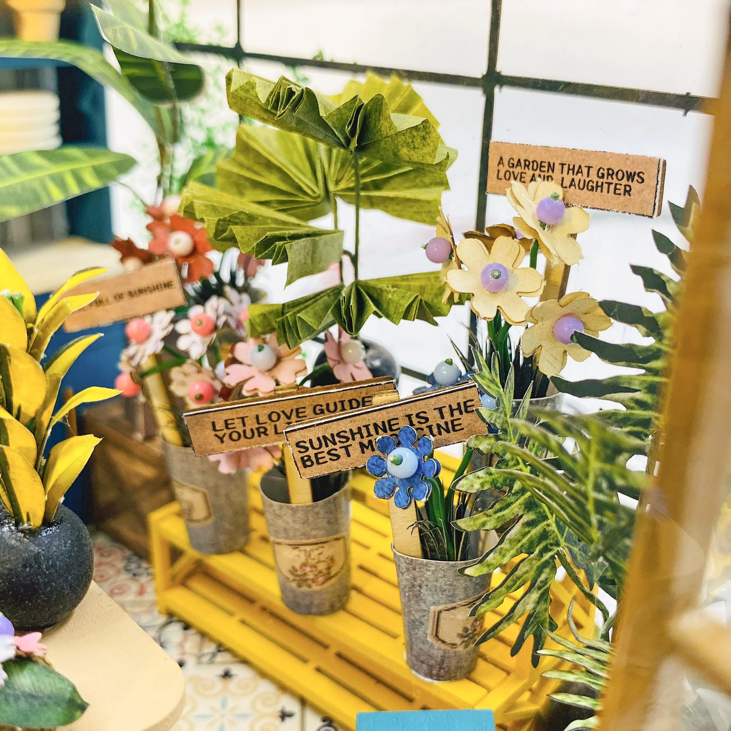 Maison Miniature DIY Kit de Construction en Bois Maison de Poupée Boutique de Fleurs Book Nook Décor Bibliothèque Cadeau Anniversaire pour Adultes Femmes et Filles