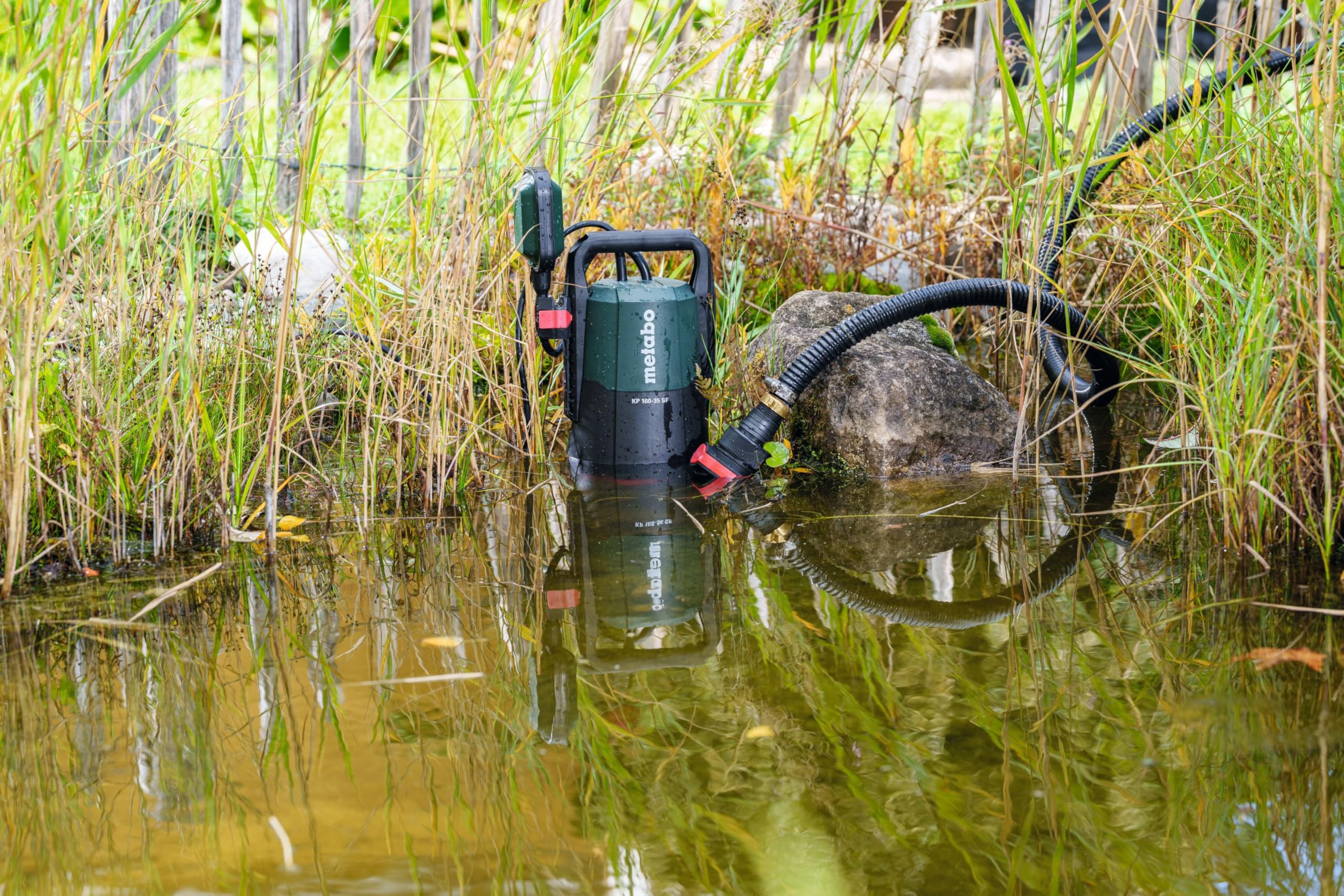 metabo Kombi‑Tauchpumpe KP 160‑35 SF - 500 W, 16.000 l/h, flachabsaugend bis 1 mm, Partikel bis 35 mm - Für Klar‑ & Schmutzwasser, Schwimmerschalter, Quick‑Anschluss, robustes Kunststoffgehäuse