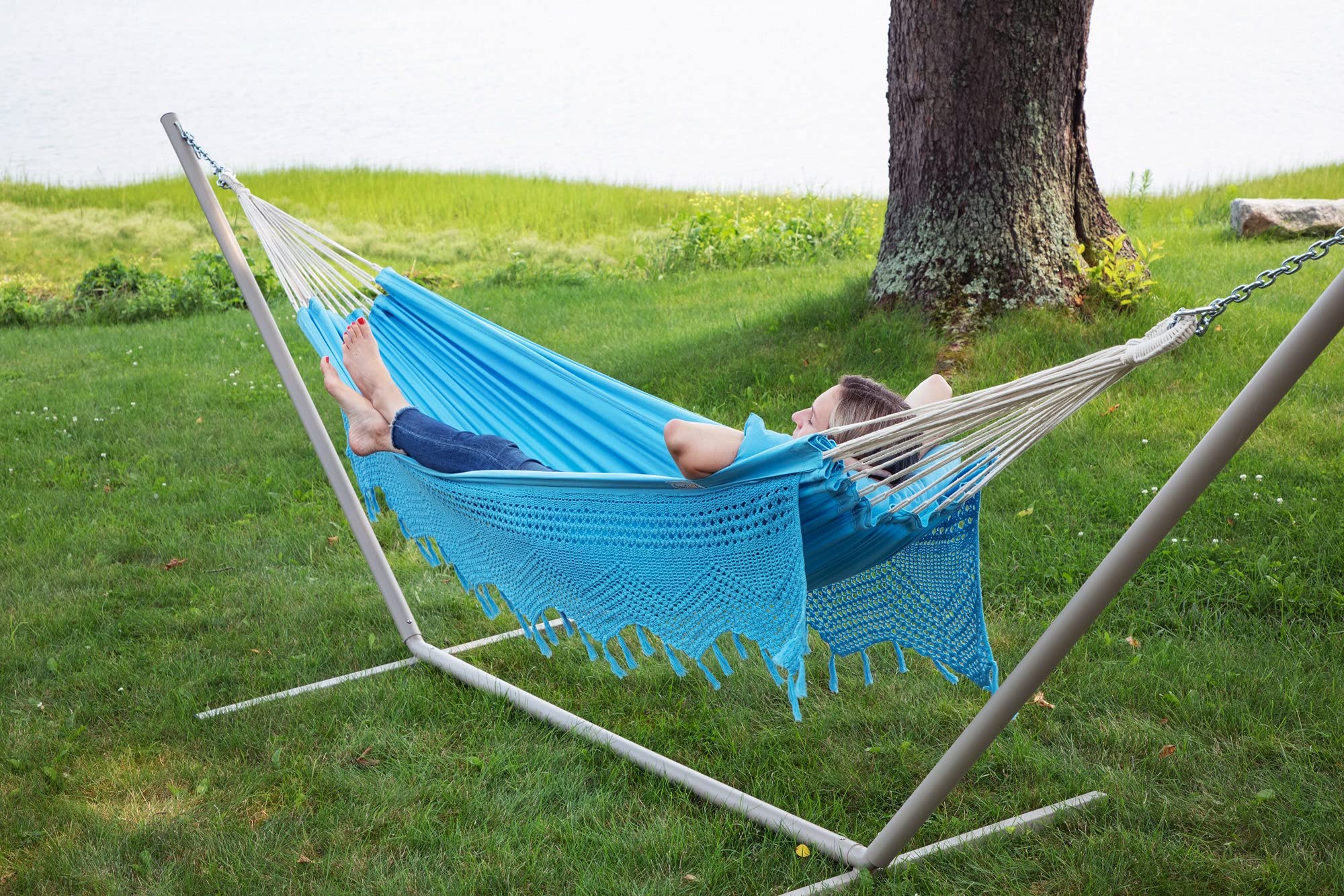 Bahia Brazilian Patio Hammock Crochet Cotton Hammock Double Hammock for Two People Outdoor Patio Swing Chair Hand Woven Mayan Hammock Use Inside Outside Backyard Decor Porch Swing