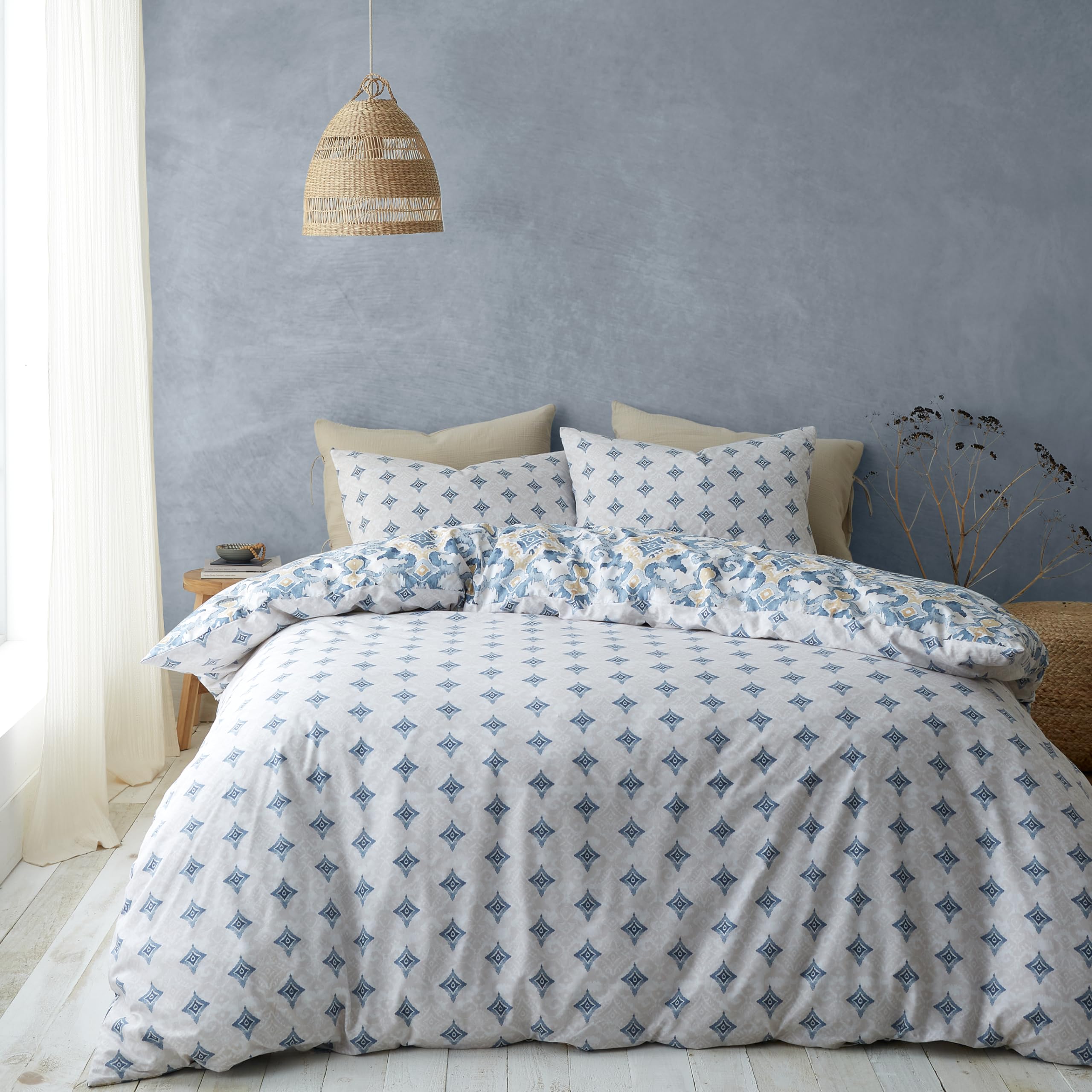 Pineapple Elephant Inara Ikat Reversible King Duvet Cover Set including Pillowcases Indigo Blue - Image 2