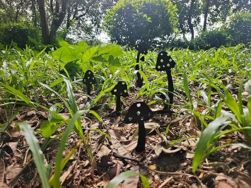Metal Mushroom Yard Art Garden Decorative Stake Silhouette Statue Decor