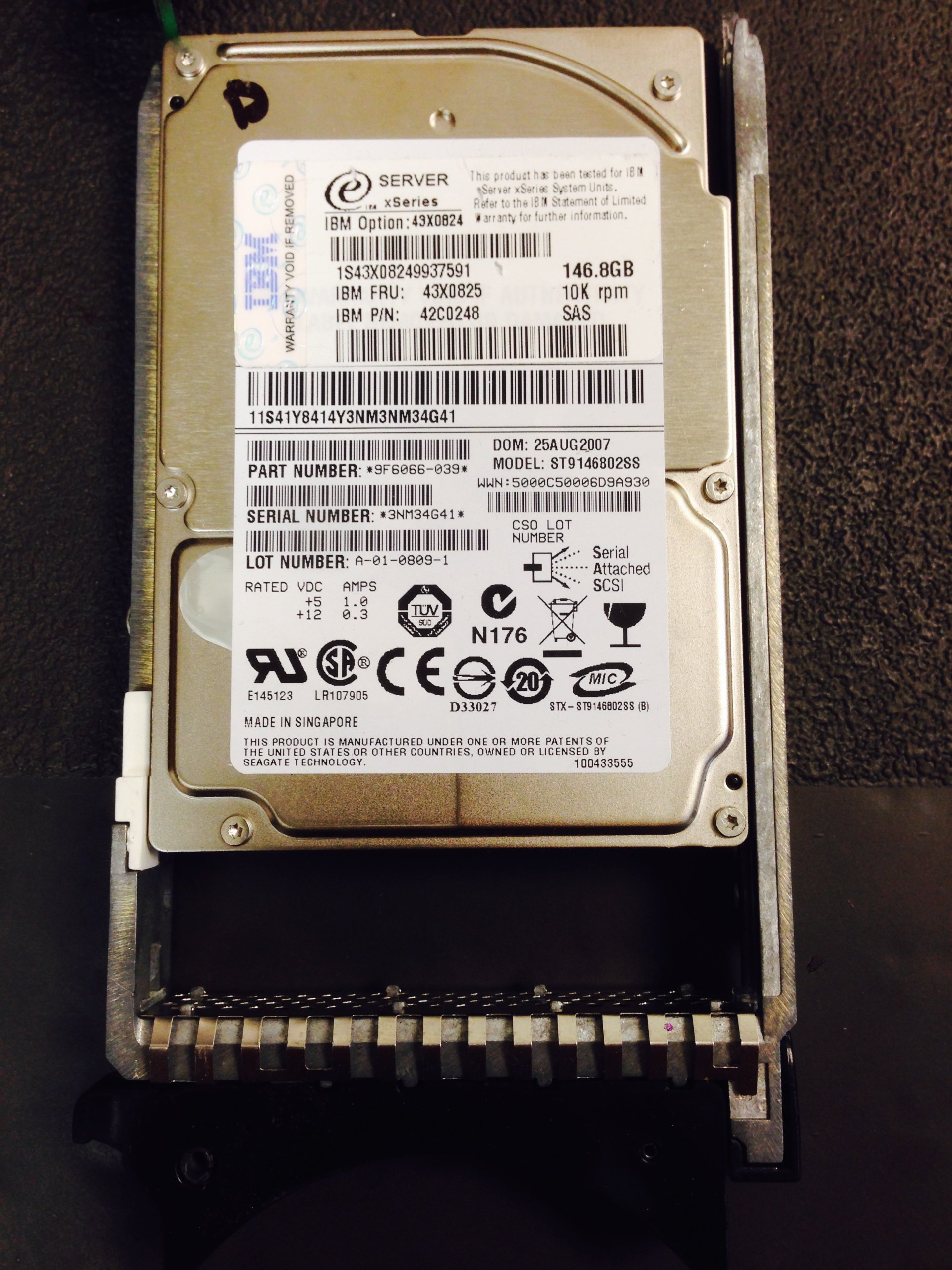 PCパーツ IBM 42d0628?300?GB 10?K 6?Gbps SAS NHS HD PCパーツ IBM 42d0628?300?GB 10?K 6?Gbps SAS NHS HD IBM