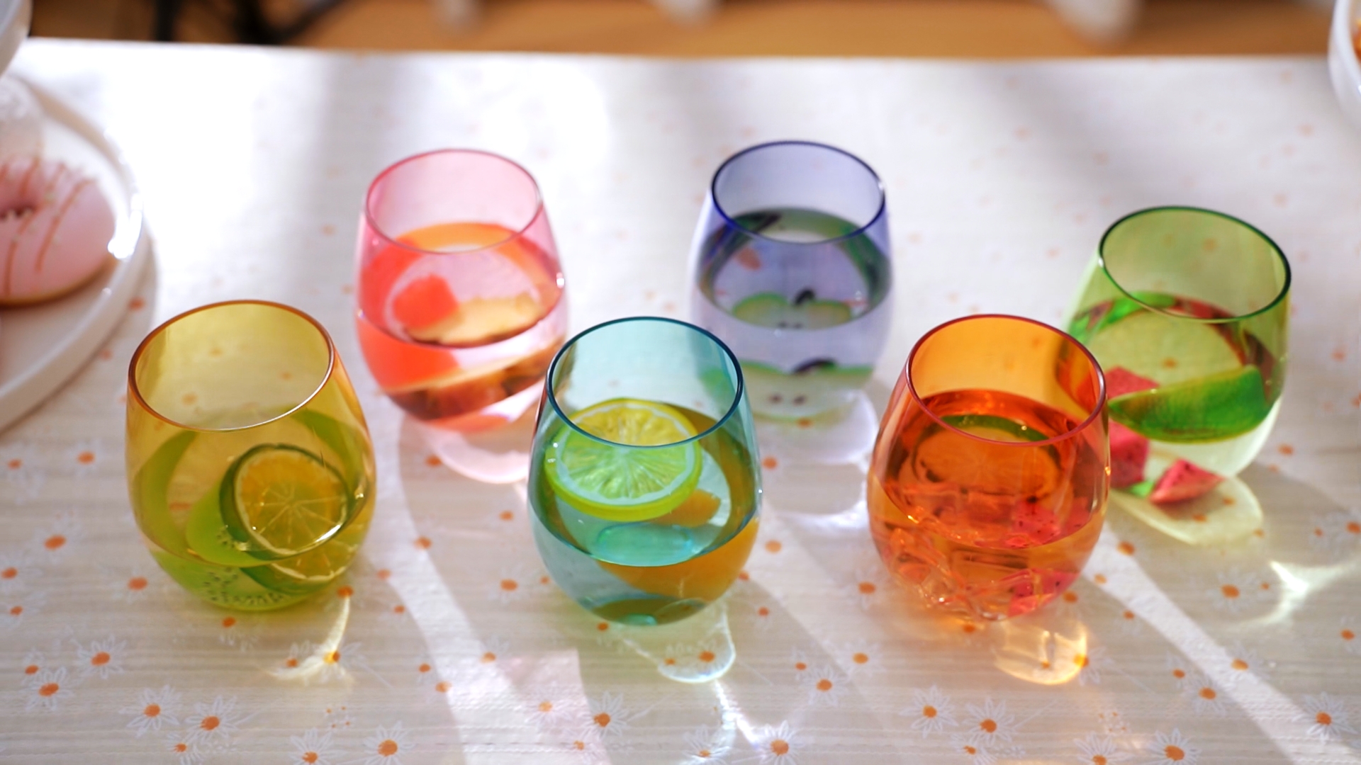 Amazon.com | Gerrii 24 Pack 12oz Plastic Stemless Wine Glasses
