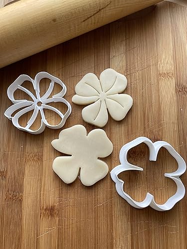 Miniatura 3 de Inc Set of 2 Shamrock4 Leaf Clover Cookie Cutter - Dishwasher Safe (3.5")