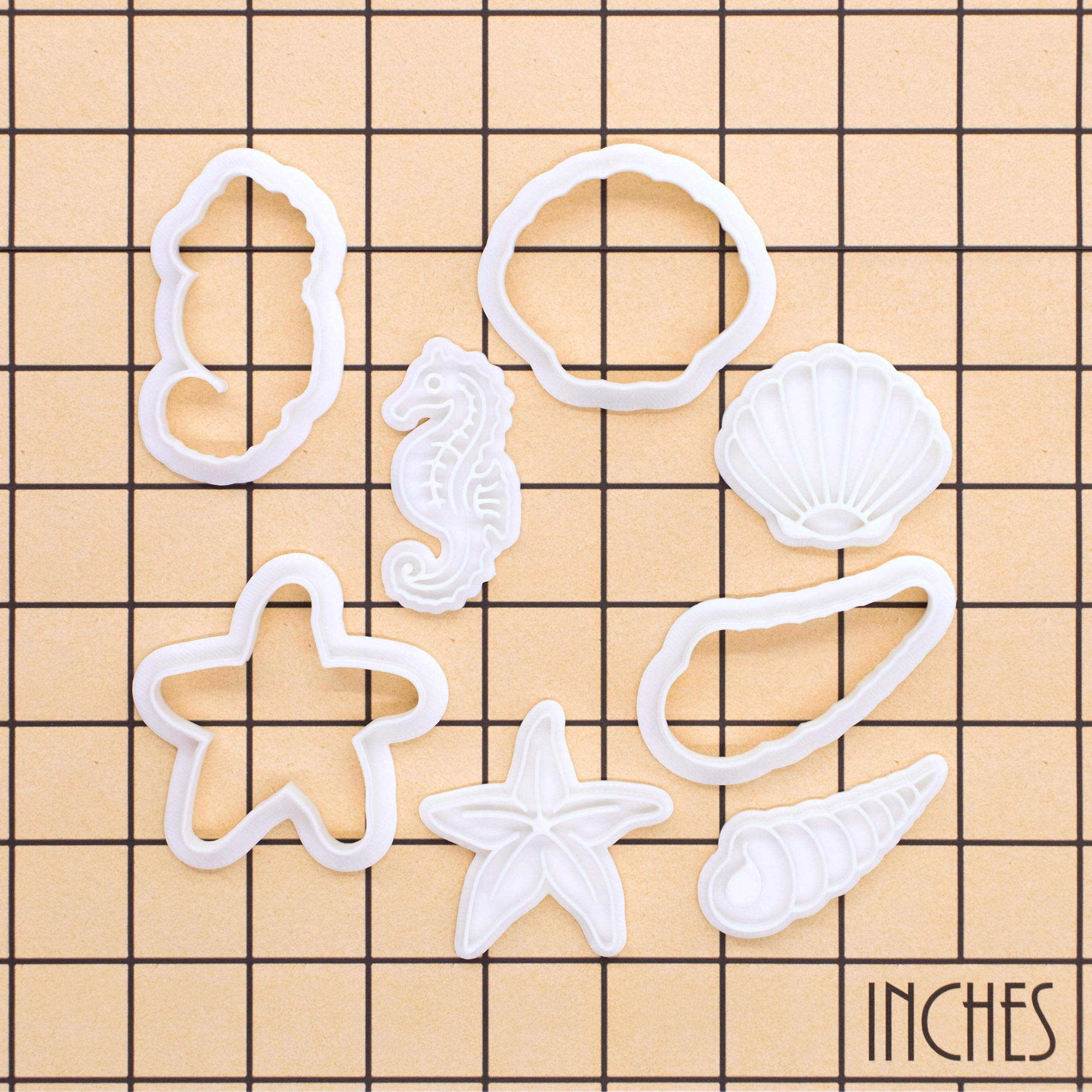 BAKERLOGY Lot de 4 Hippocampe, Coquillage, Étoile de Mer & Coquillage Turritelle Mini Emporte-pièces & Tampons – Embosseurs Marins pour Pâte à Sucre, Biscuits, Cupcakes & Fête Sirène