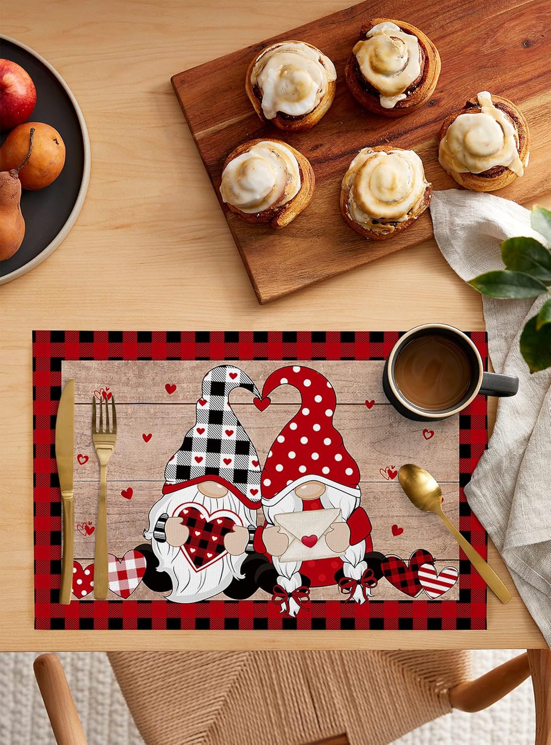 Placemats for Dining Table Set of 4 Valentine’s Day Gnomes Couple Rustic Wooden Board Print Table Mats for Home Kitchen Restaurant Wedding Party Decoration,Washable