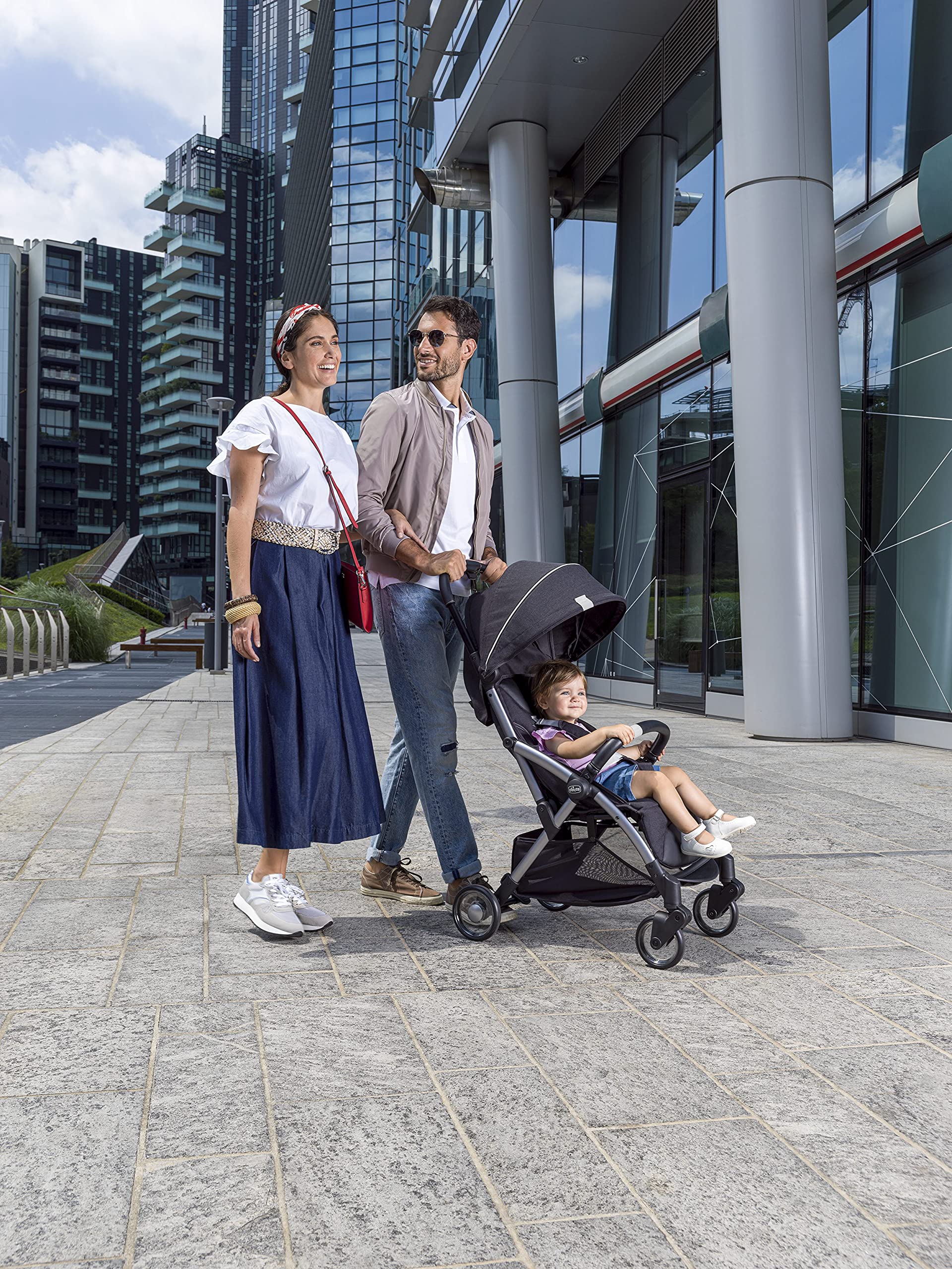 Chicco Goody Plus, Passeggino 0 Mesi-4 Anni, con Chiusura Automatica e Compatta, Capotte Estensibile con Trattamenti UV50+ Antipioggia, Schienale Reclinabile e Regolabile in 3 Posizioni, Poggiagambe