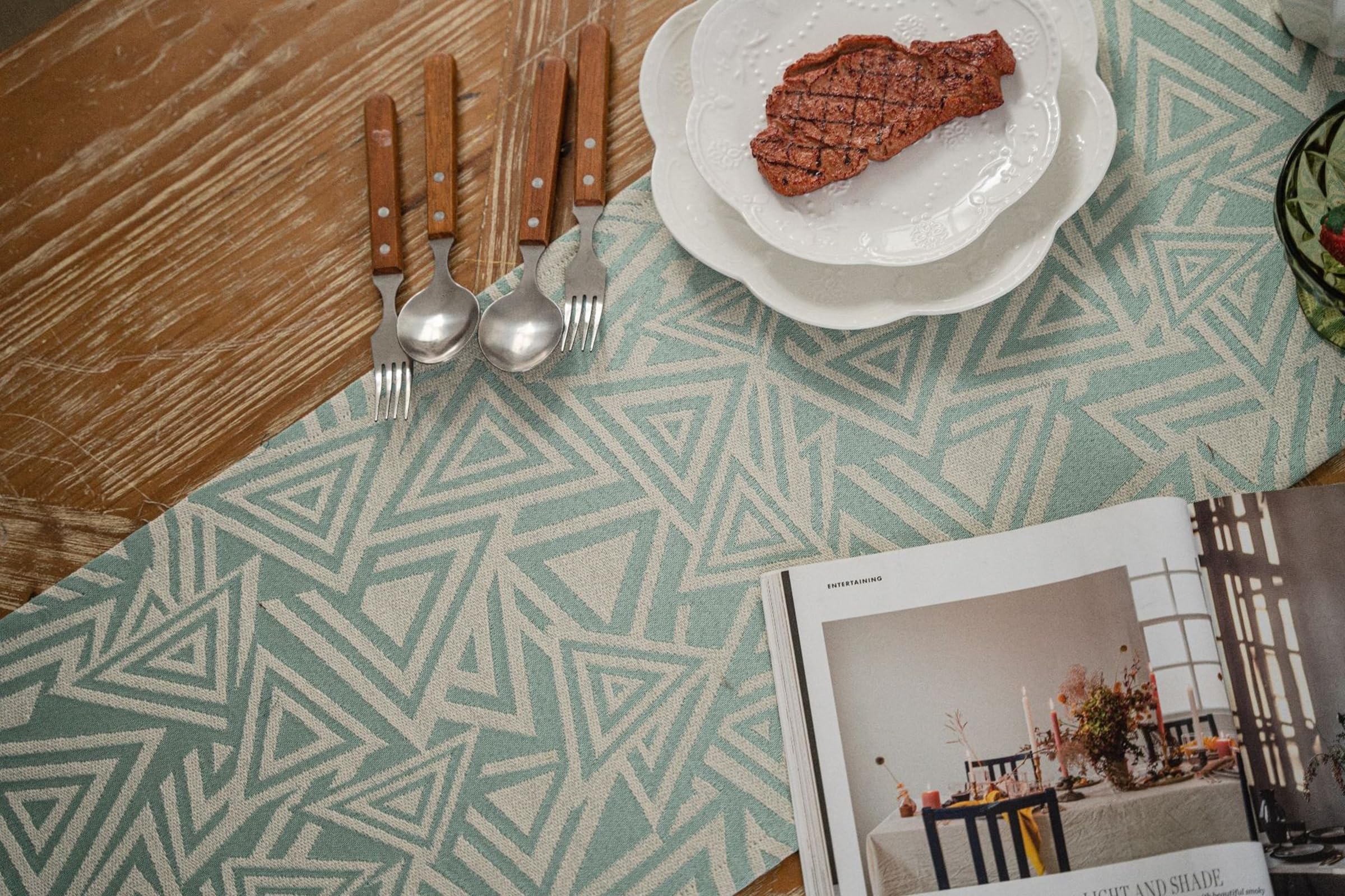 Runner da Tavolo Poliestere Cotone 33x350 cm, Runner da Tavola Moderno Lavabile Motivo Triangolo Jacquard con Nappe Decorazioni per Tavolino da Compleanni Matrimoni, Verde