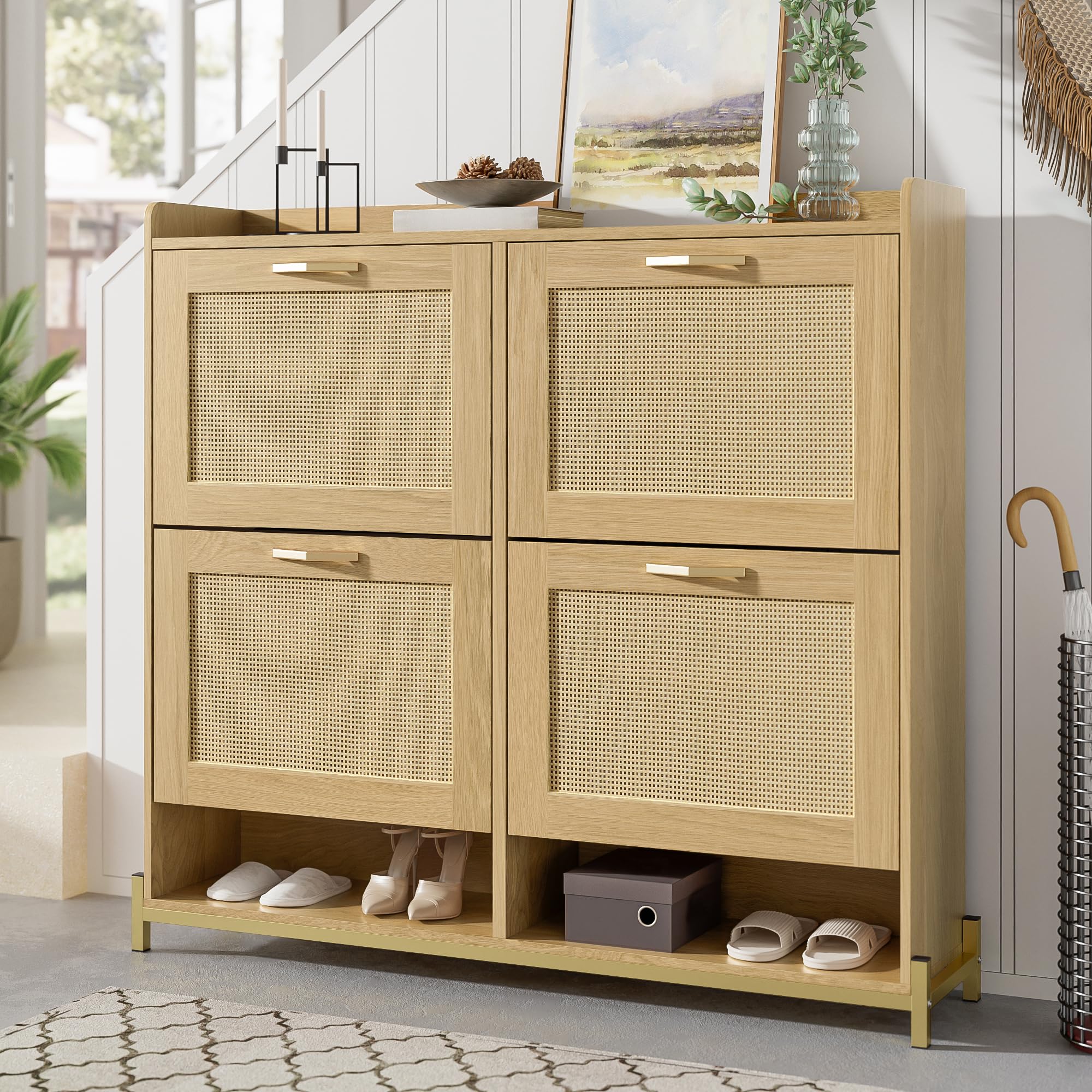 BTM Meuble à Chaussures Élégant en Bois avec Portes en Rattan – 4 Portes, Cadre en Métal et Étagère Supérieure pour Rangement Élégant et Clair