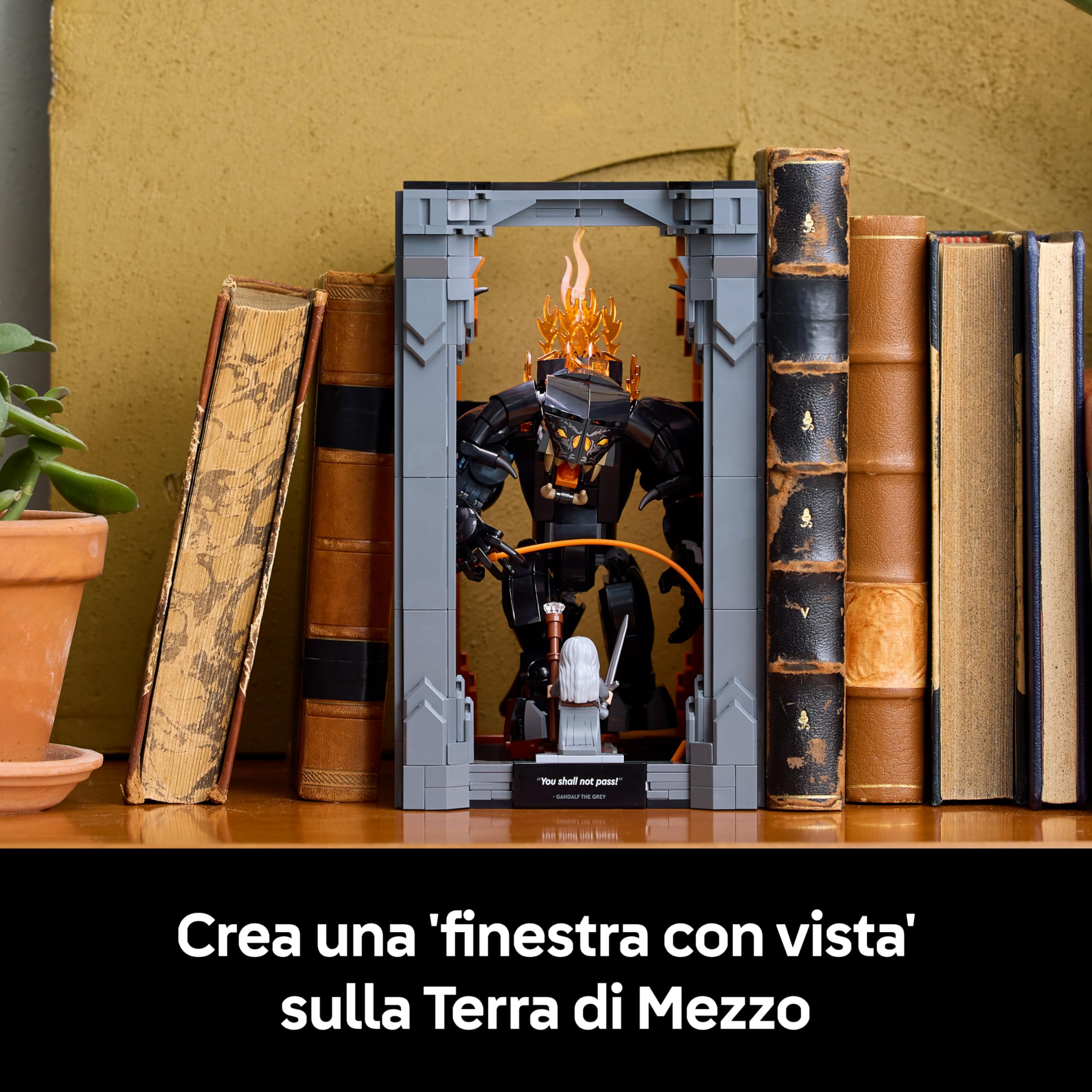 LEGO Icons Il Signore degli Anelli: Book Nook del Balrog - Costruzione per Adulti da Esposizione - Modellino con Minifigura di Gandalf il Grigio e Figura di Balrog - Regalo da Collezione - 10367