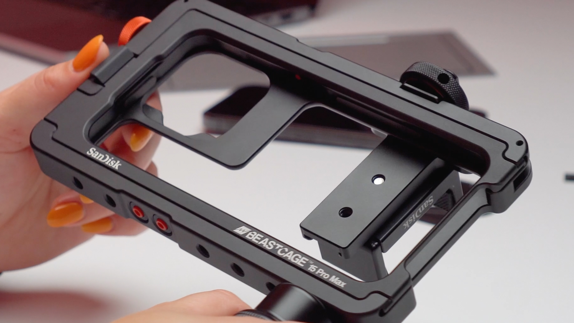Watch BEASTGRIP x SanDisk Beastcage iPhone 15 Pro Max Creator Kit