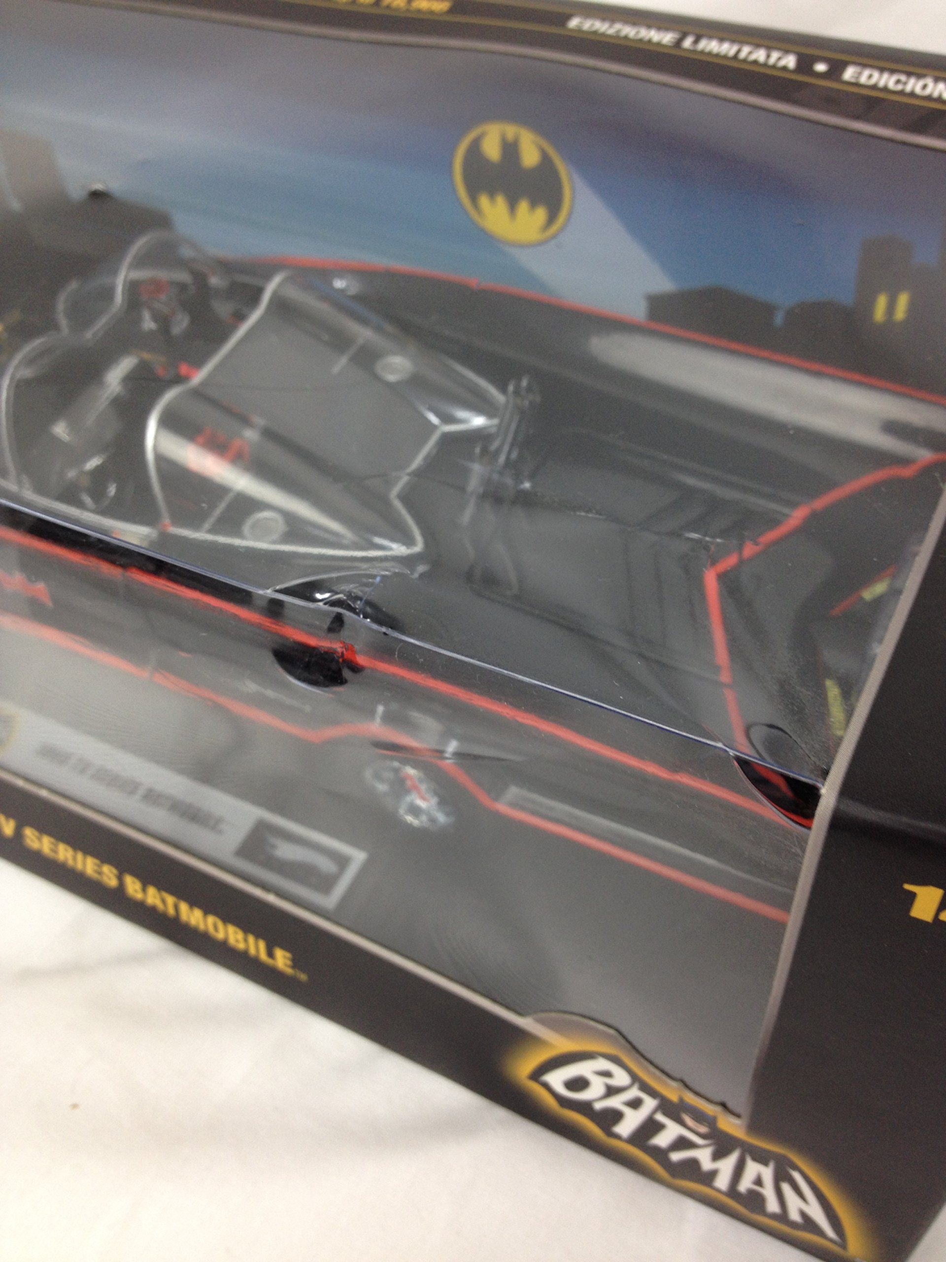 Amazon | マテル 1/18 1966 TV SERIES BATMOBILE 完成品 | ミニカー
