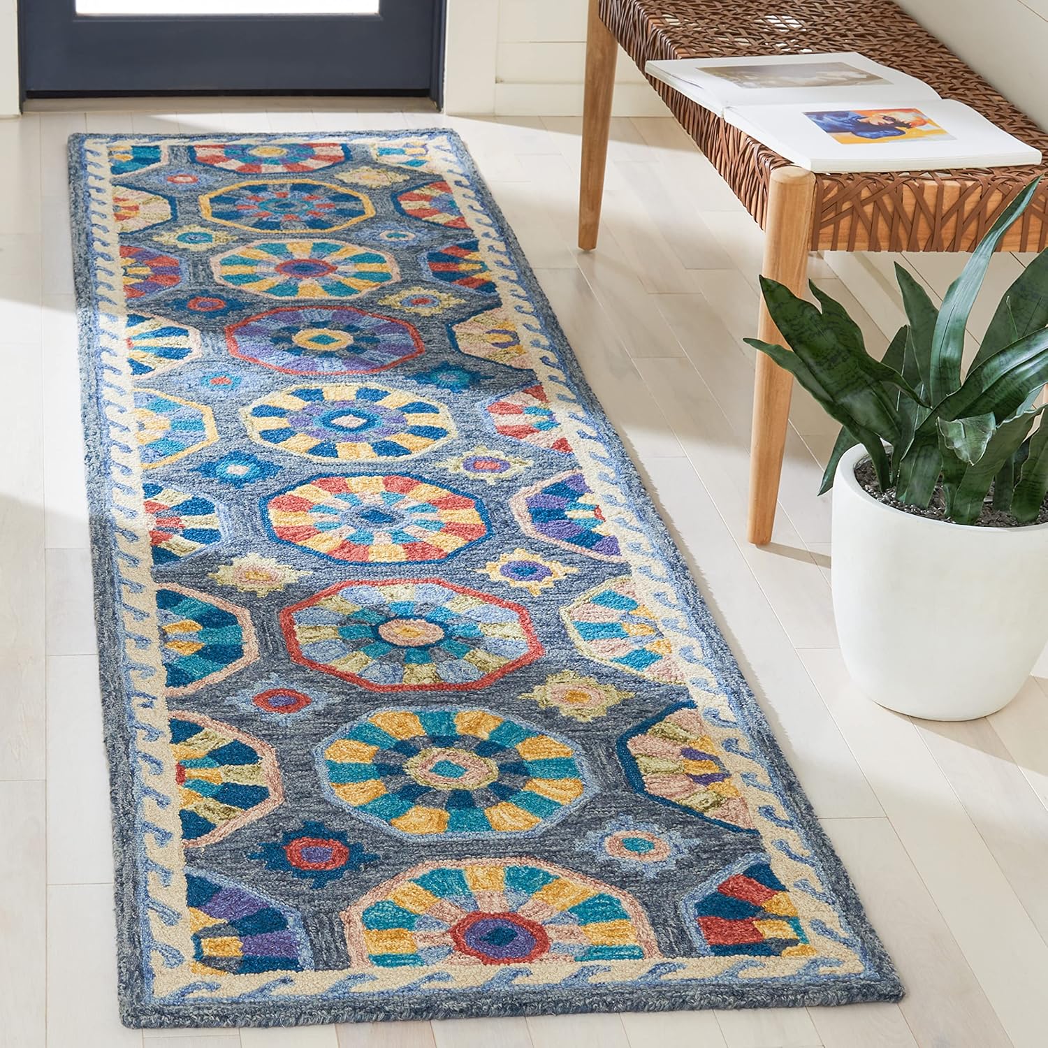 SAFAVIEH Metro Collection Runner Rug - 2'3" x 9', Blue & Ivory, Handmade Wool, Ideal for High Traffic Areas in Living Room, Bedroom (MET116M)