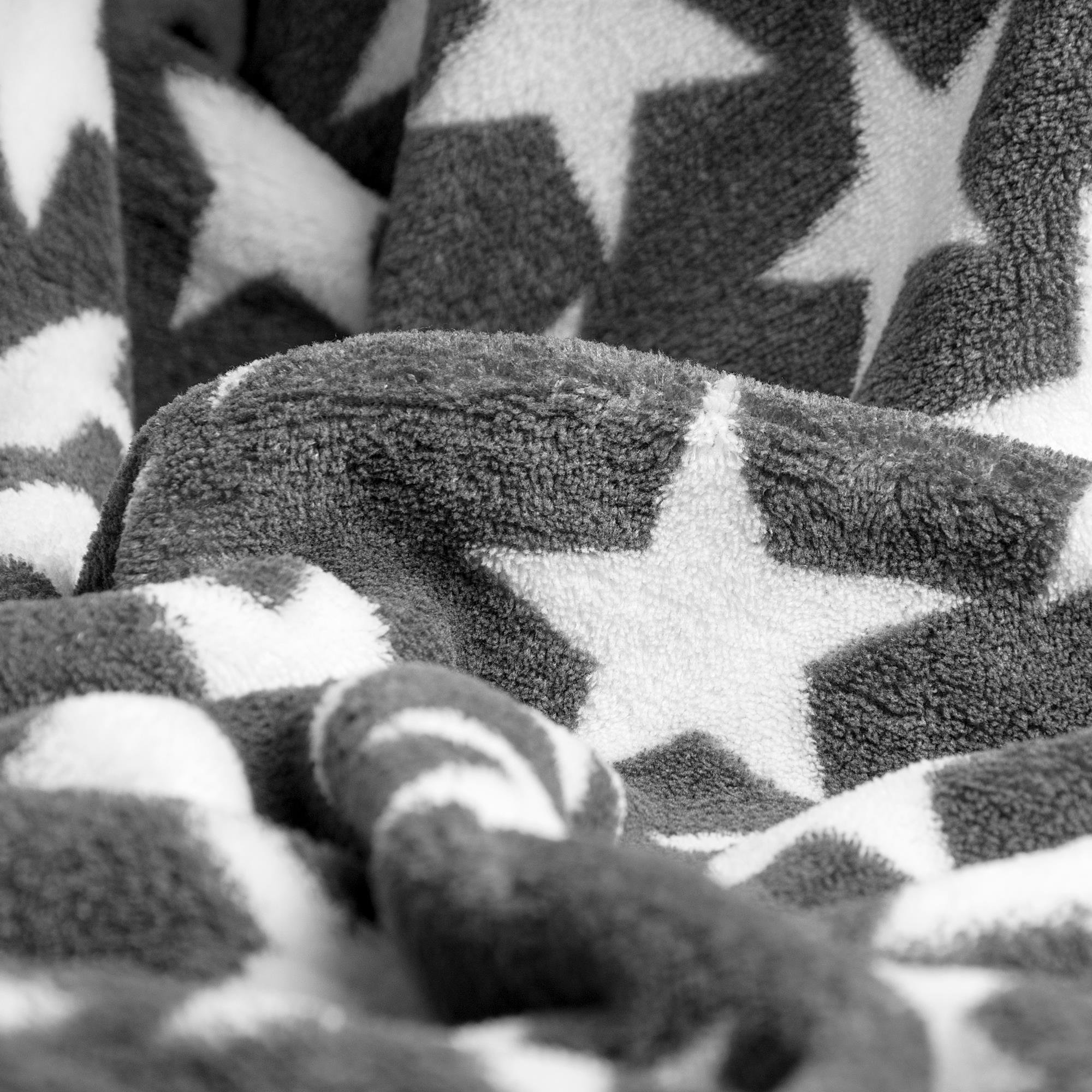 CelinaTex Moonlight Manta De Forro Polar Coral, 150x200 Cm, Gris Con Estrellas, Microfibra Suave, Regalo Con Lazo De Satén