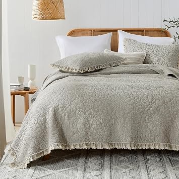 HORIMOTE HOME Beige Ruffled Quilt Twin Size, Stone-Washed Microfiber Lightweight Crinkled Farmhouse Rustic Shabby Chic Bedding Set, 2 Pieces Reversible Bedspread with Pillow Sham for All Season