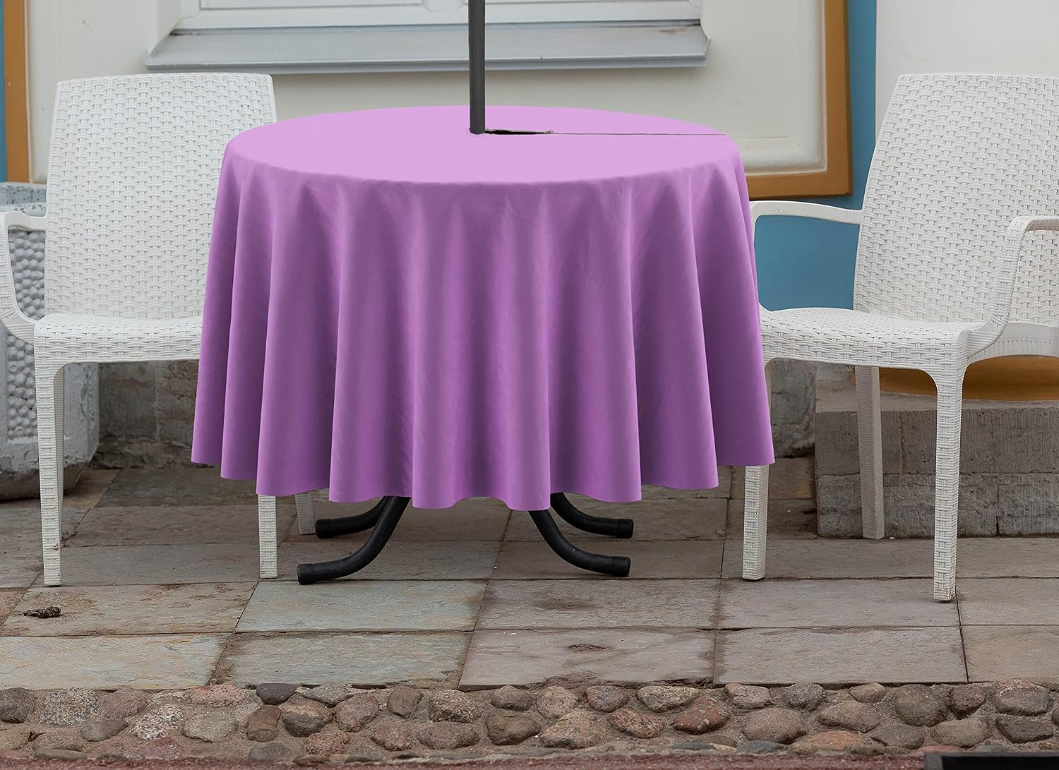 Indoor/Outdoor Round Tablecloth 58 Inch Round Tablecloth with Umbrella Hole & Zipper, Waterproof Patio Table Cloths, Spring/Summer Table Covers for Backyard/BBQs - Lavender