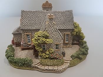 Lilliput Lane Village School, Made In Great Britain : Amazon