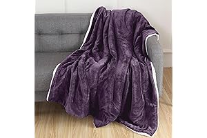 Ultra-Plush Sherpa Blanket: Indulge in Comfort and Warmth