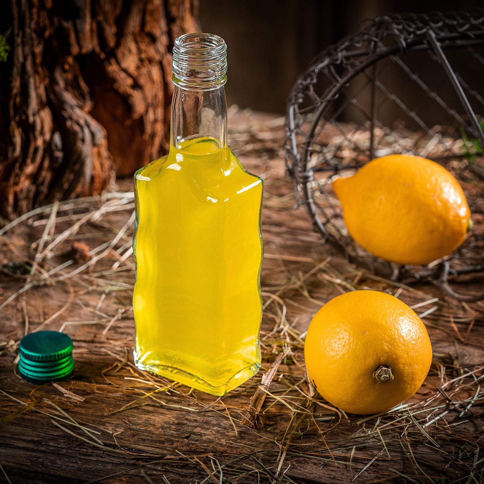 KADAX Lot de 50 Bouteilles en Verre 200ml avec Bouchon à vis Or – Bouteilles vides à remplir pour Liqueur, schnaps, Huile et vinaigre, Conservation Alimentaire