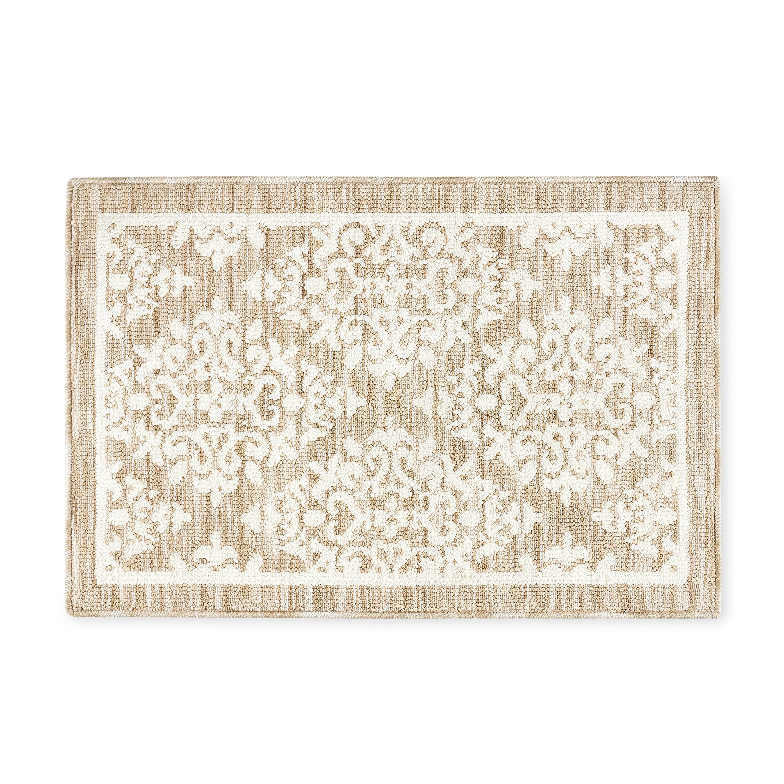 TOWN & COUNTRY EVERYDAY Walker Damask Medallion Everwash™ Washable Multi-Use Decorative Rug, Tufted Kitchen Rug, Low-Profile Door Mat, Bedroom Rug and Bath Rug with Non-Slip Backing, Beige, 24"x40"